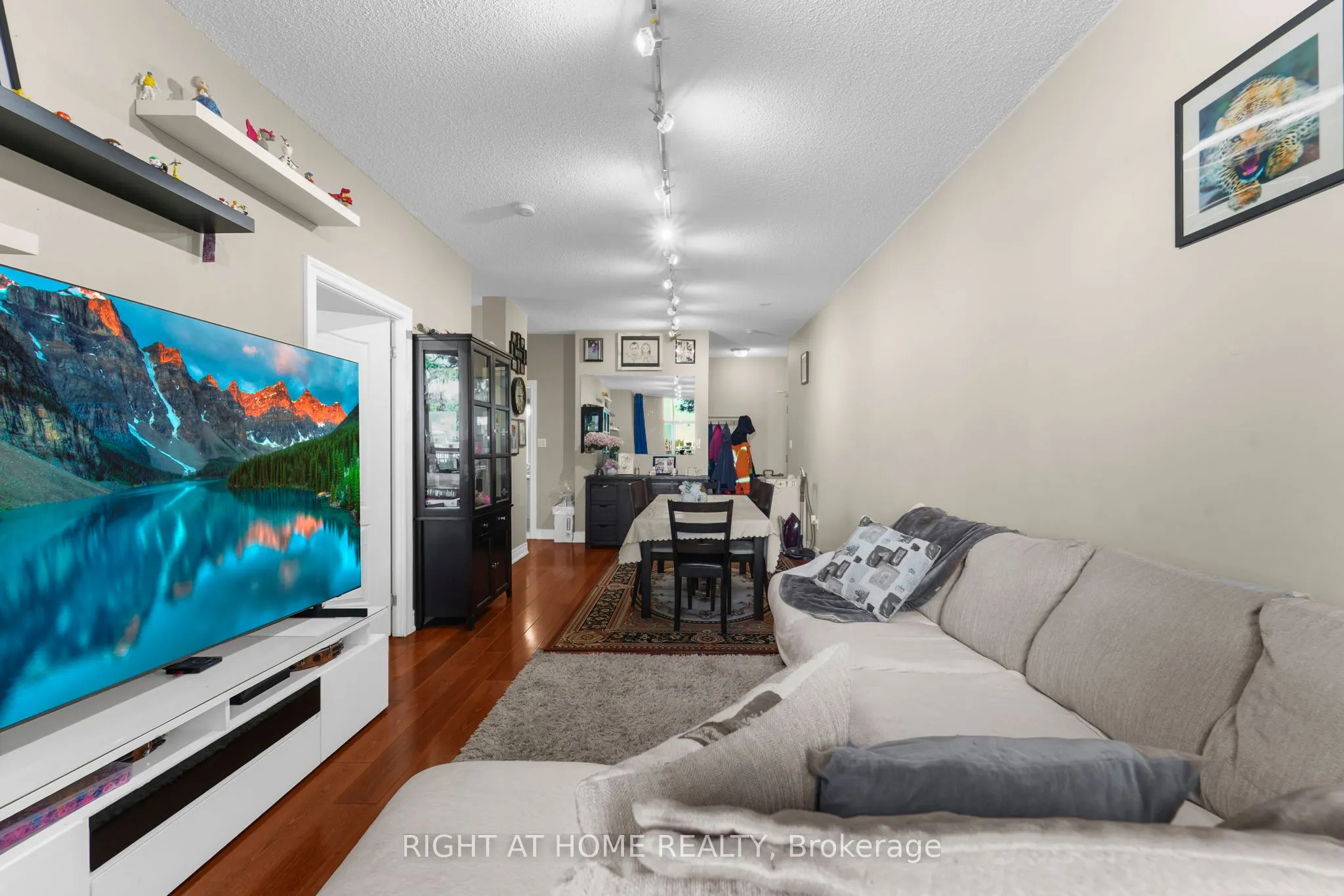 2772 Keele Street, #105