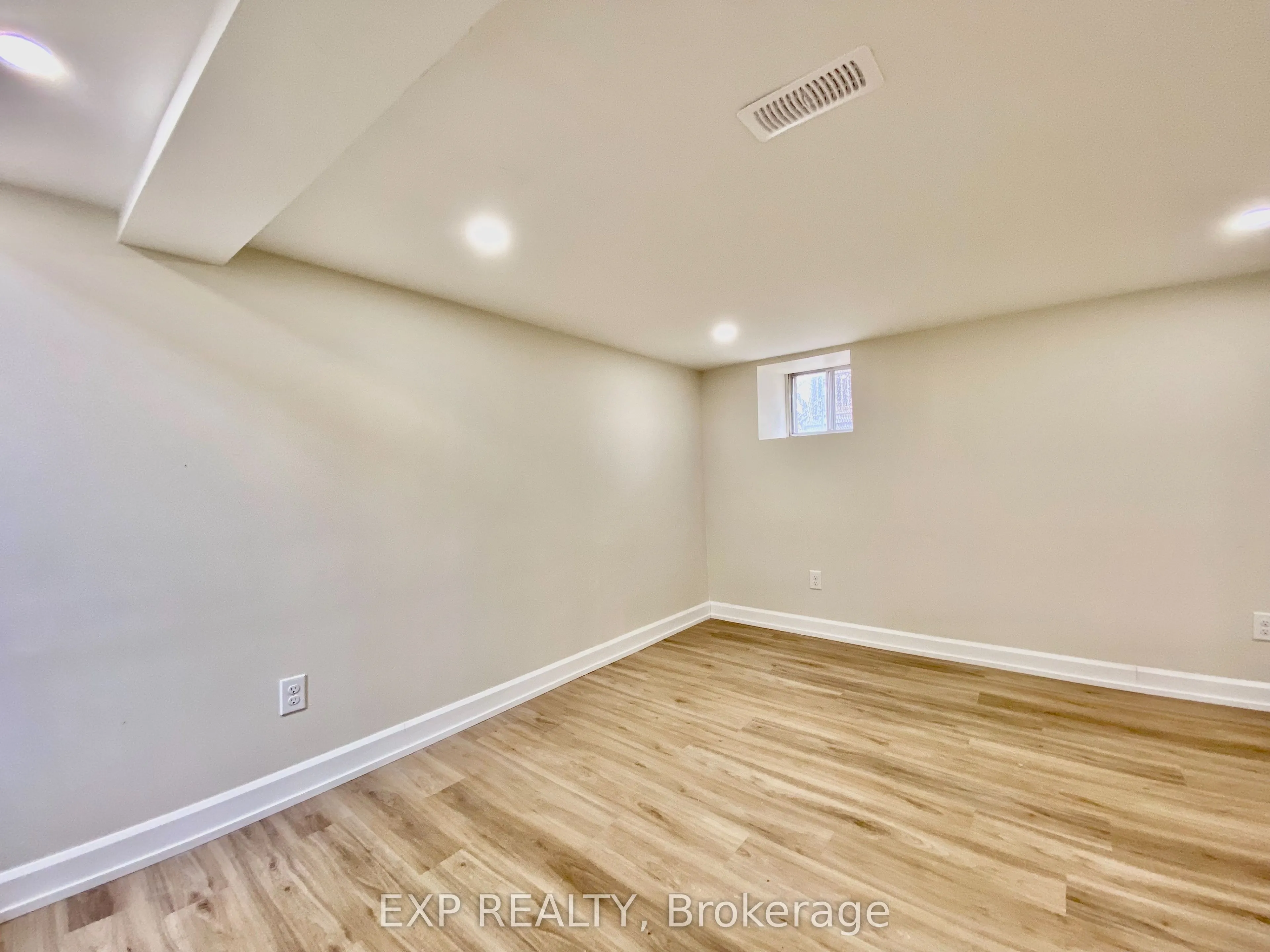 158 Hallmark Avenue