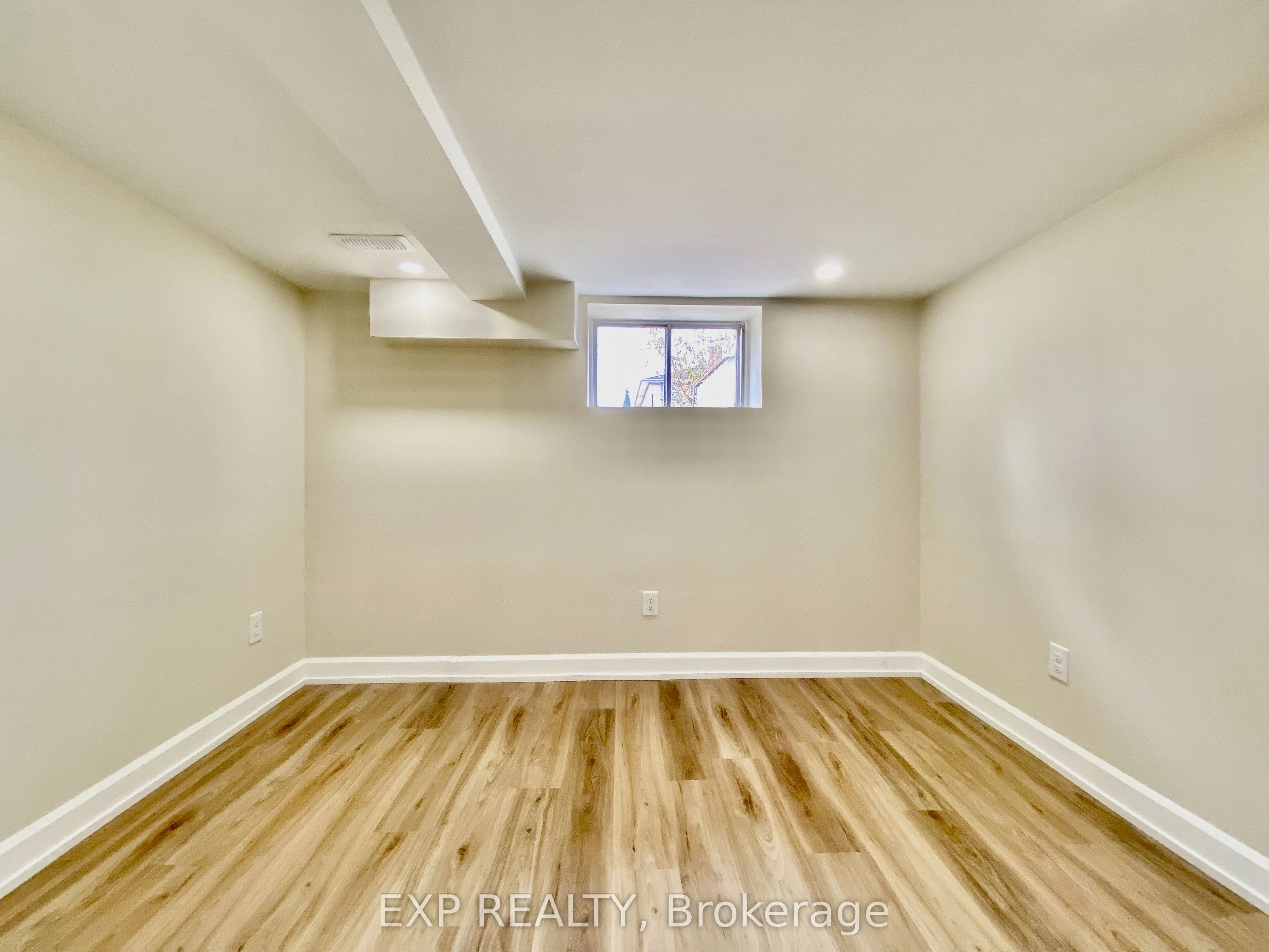 158 Hallmark Avenue