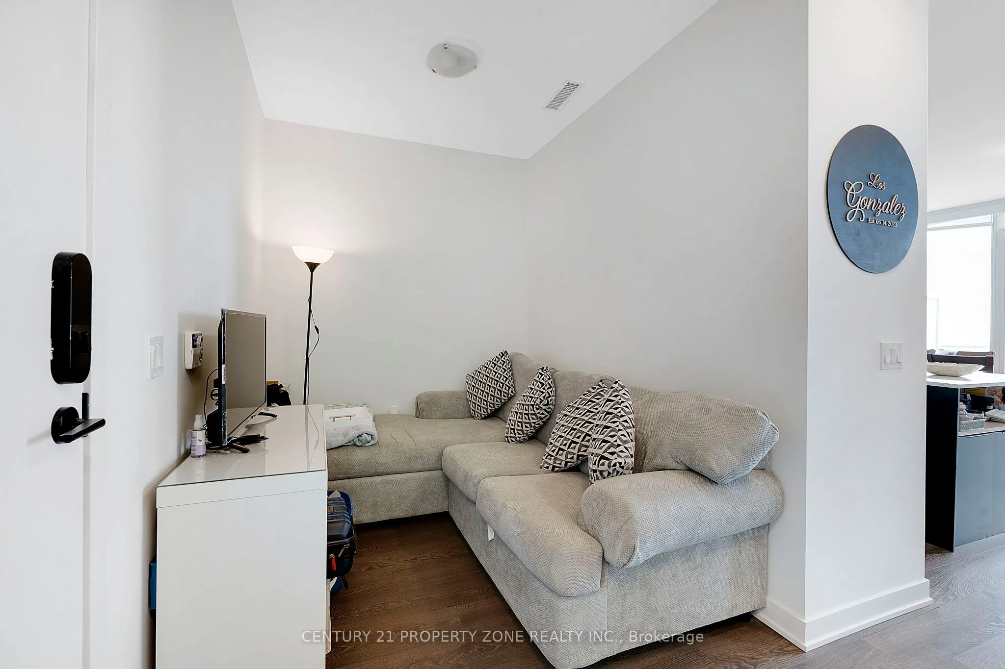 4675 Metcalfe Avenue, #1103