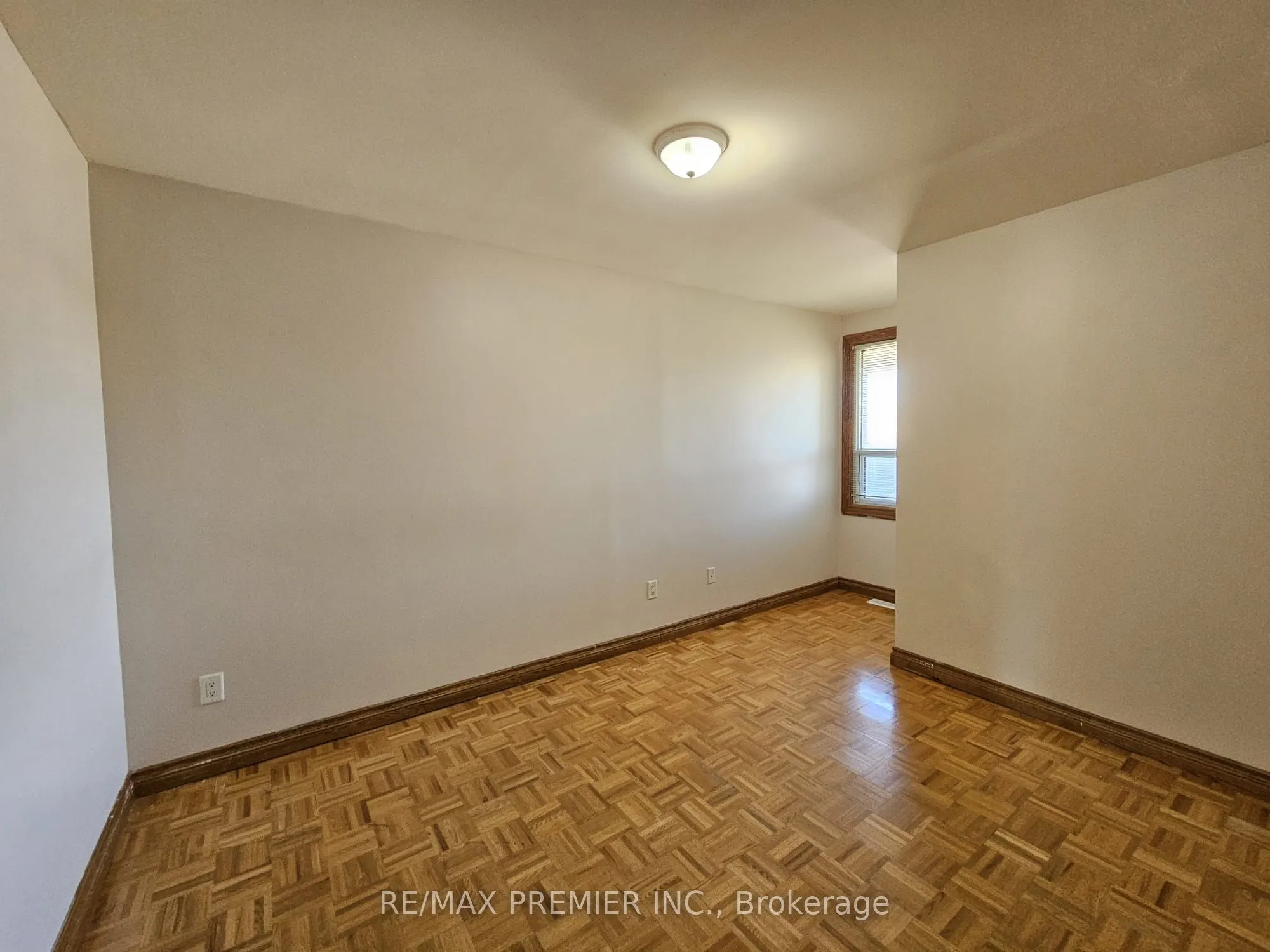 190 Calvington Drive, #Main Floor