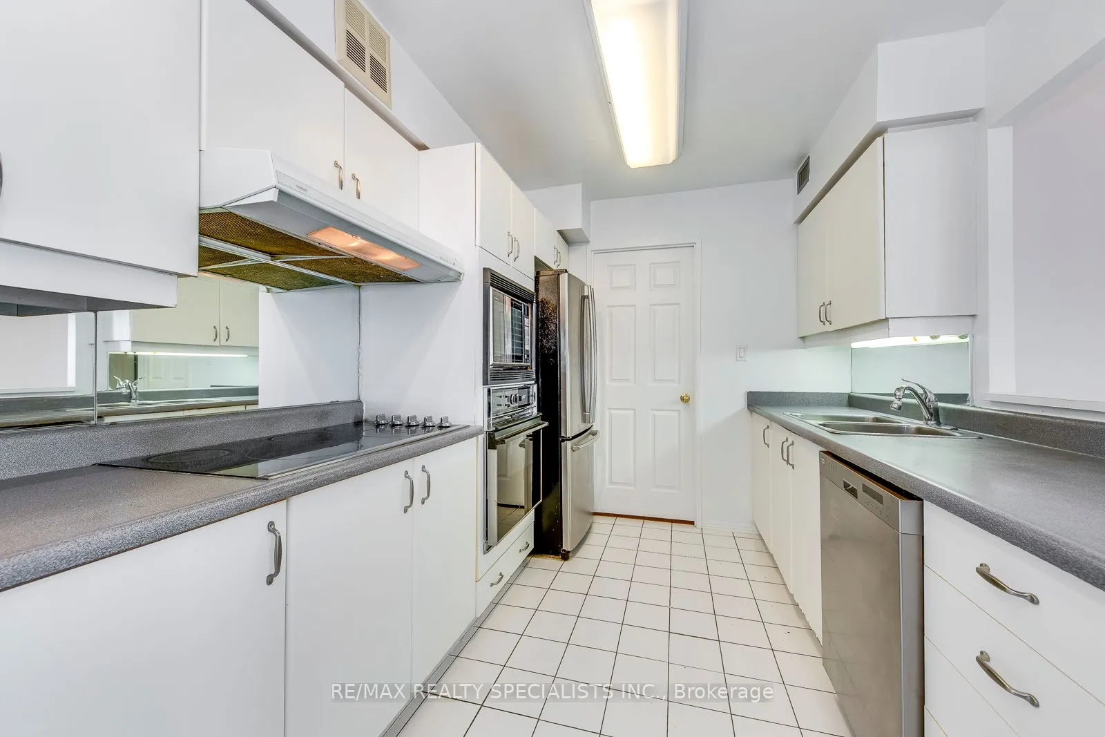 3605 Kariya Drive, #1911