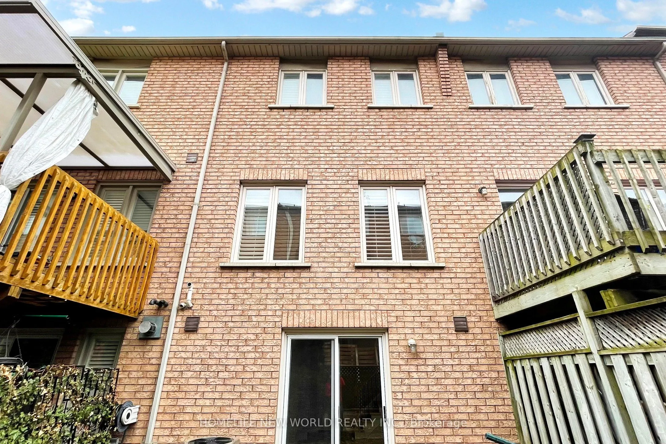 50 Bluewater Court