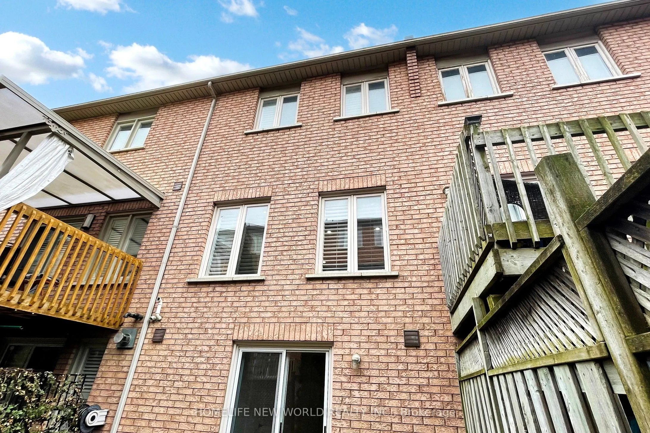 50 Bluewater Court