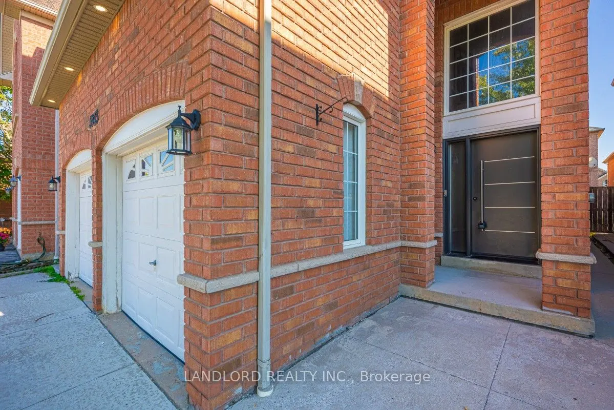 5943 Brookhaven Way