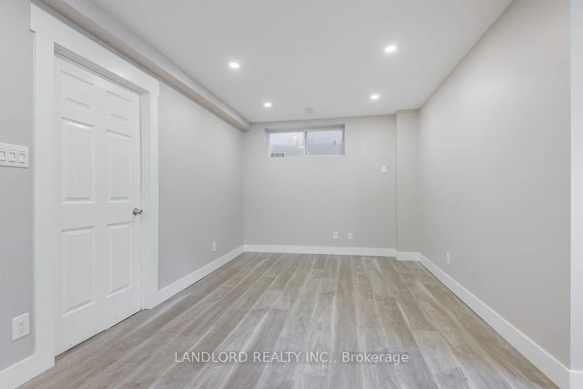 5943 Brookhaven Way