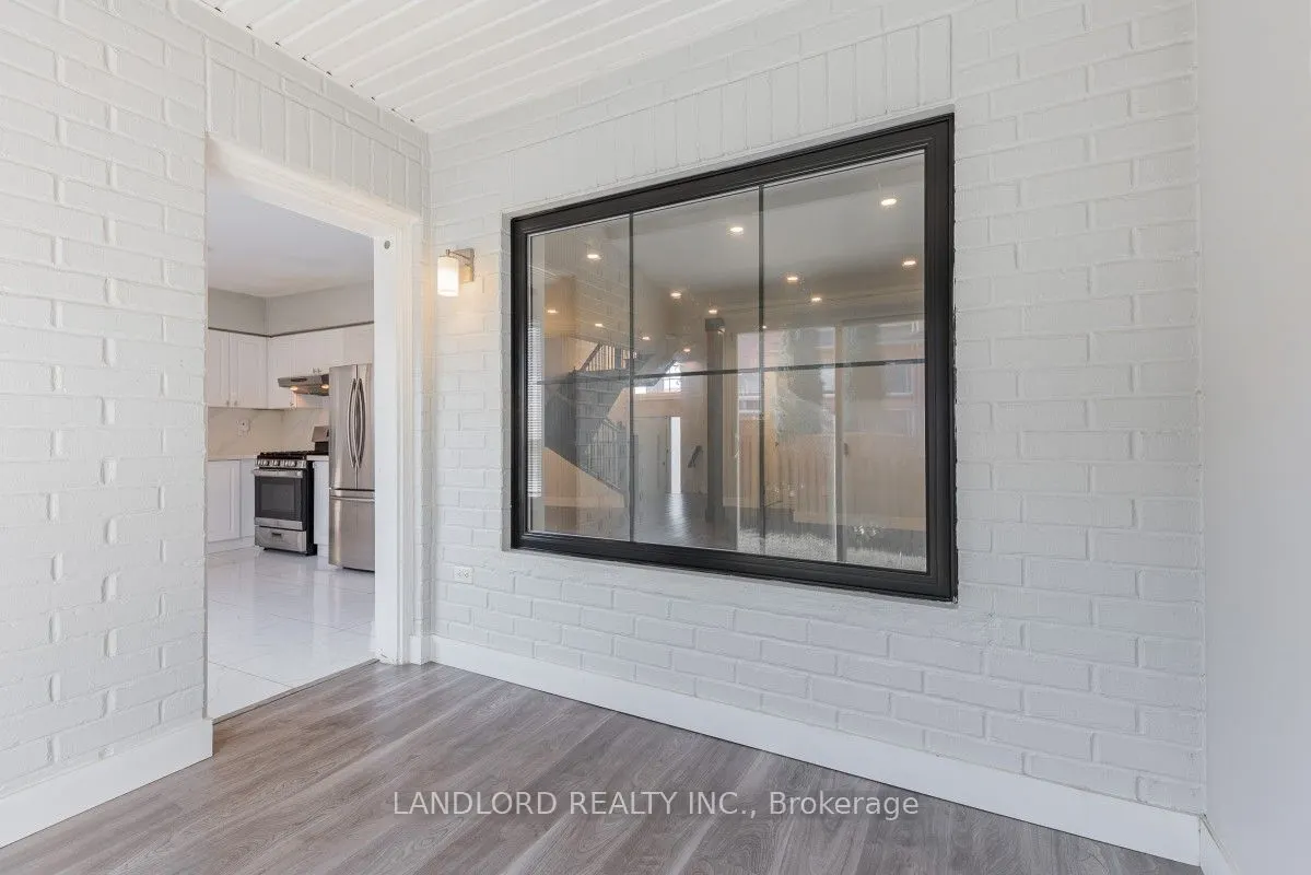 5943 Brookhaven Way