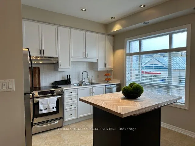 169 Compass Way E, #13