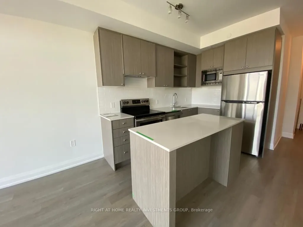 60 George Butchart Drive, #506