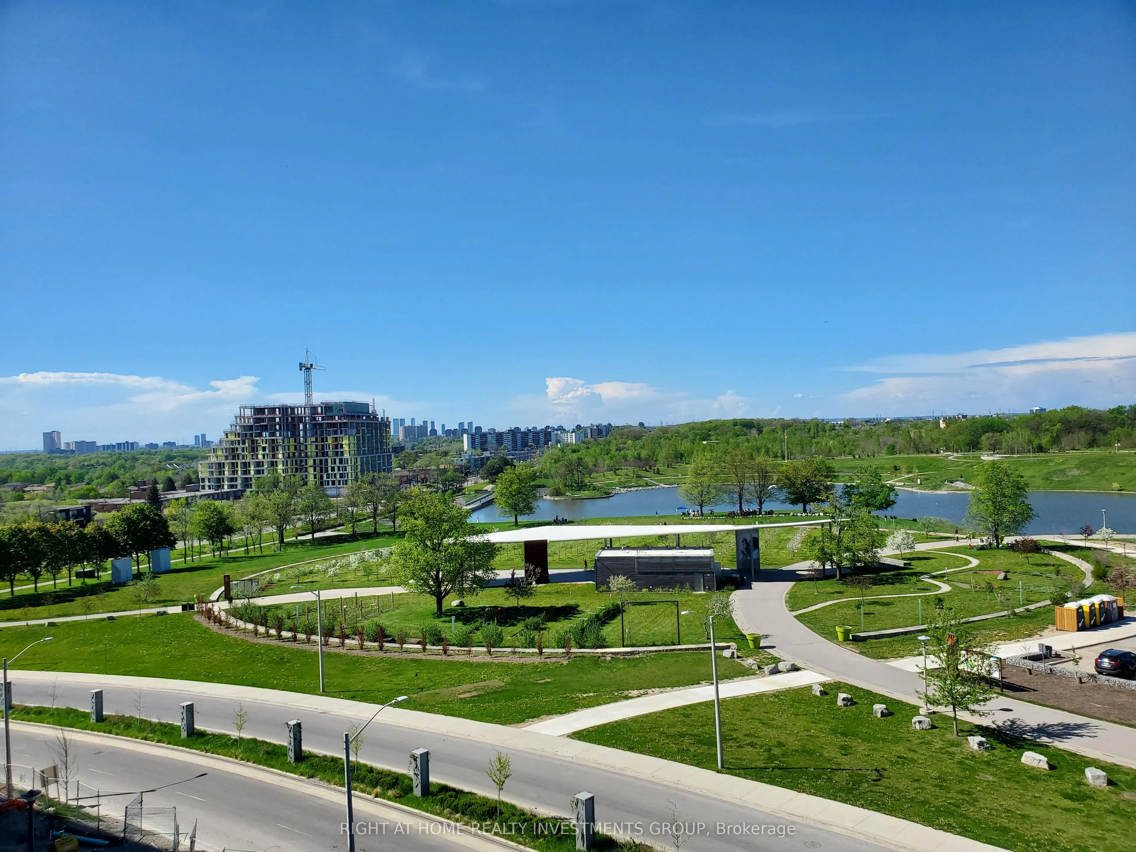 60 George Butchart Drive, #506