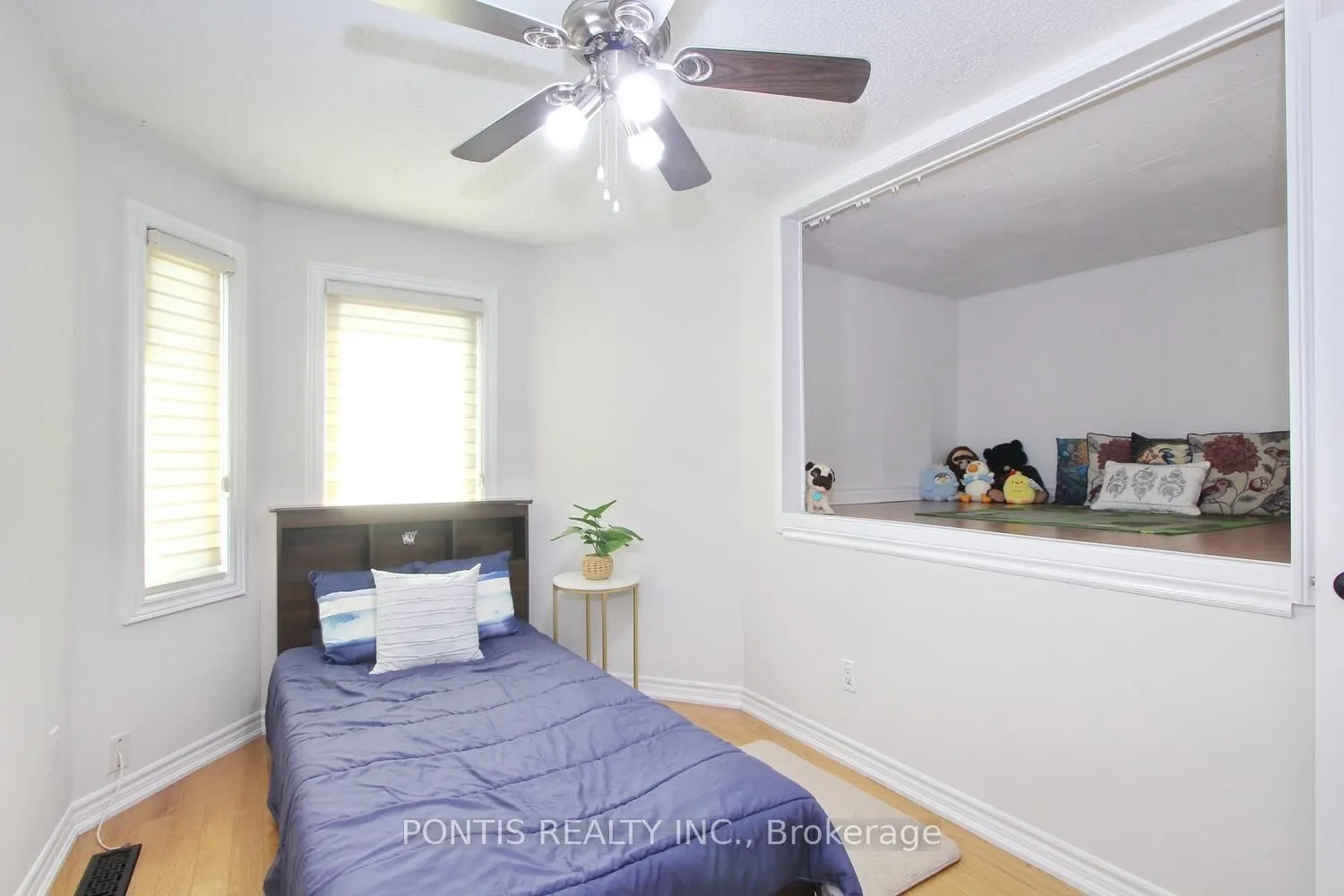 72 SHELDRAKE Court