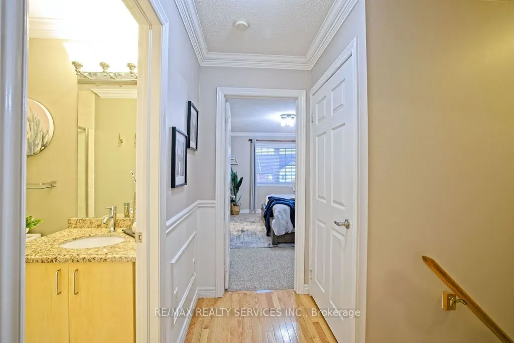 3540 Eglinton Avenue W