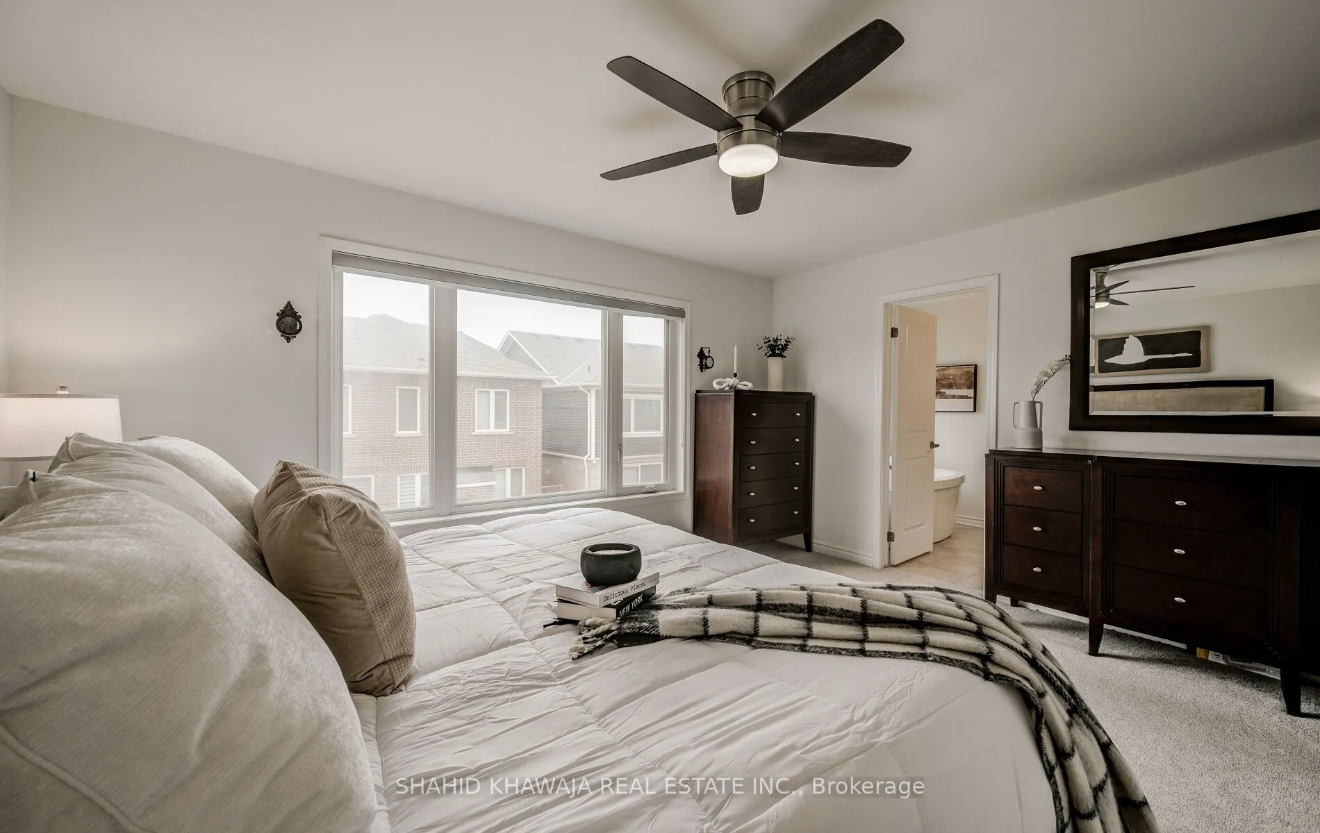 1407 Buckthorn Gardens