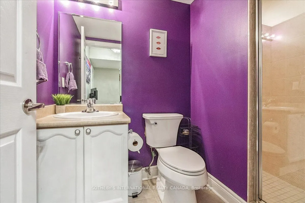 3362 Eglinton Avenue W
