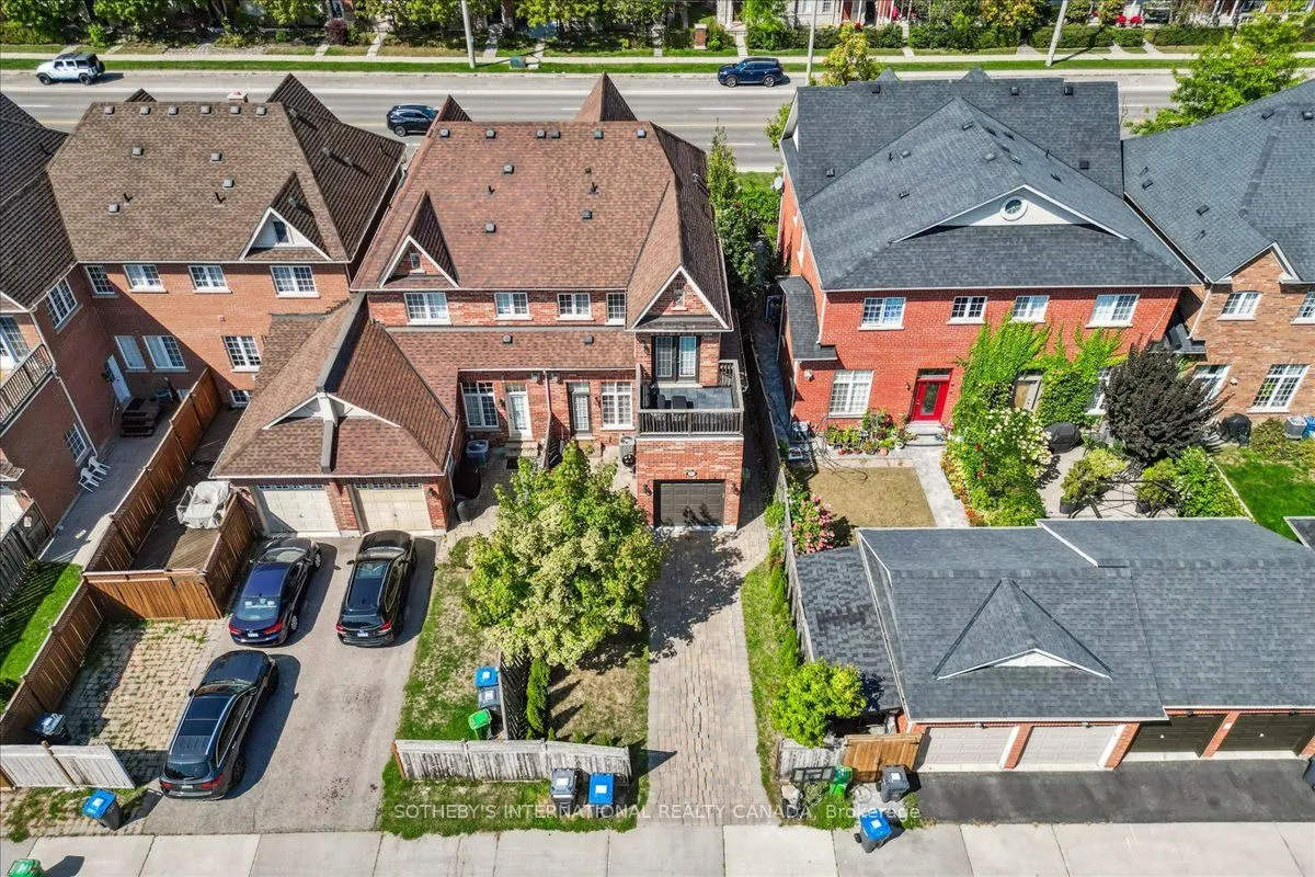 3362 Eglinton Avenue W