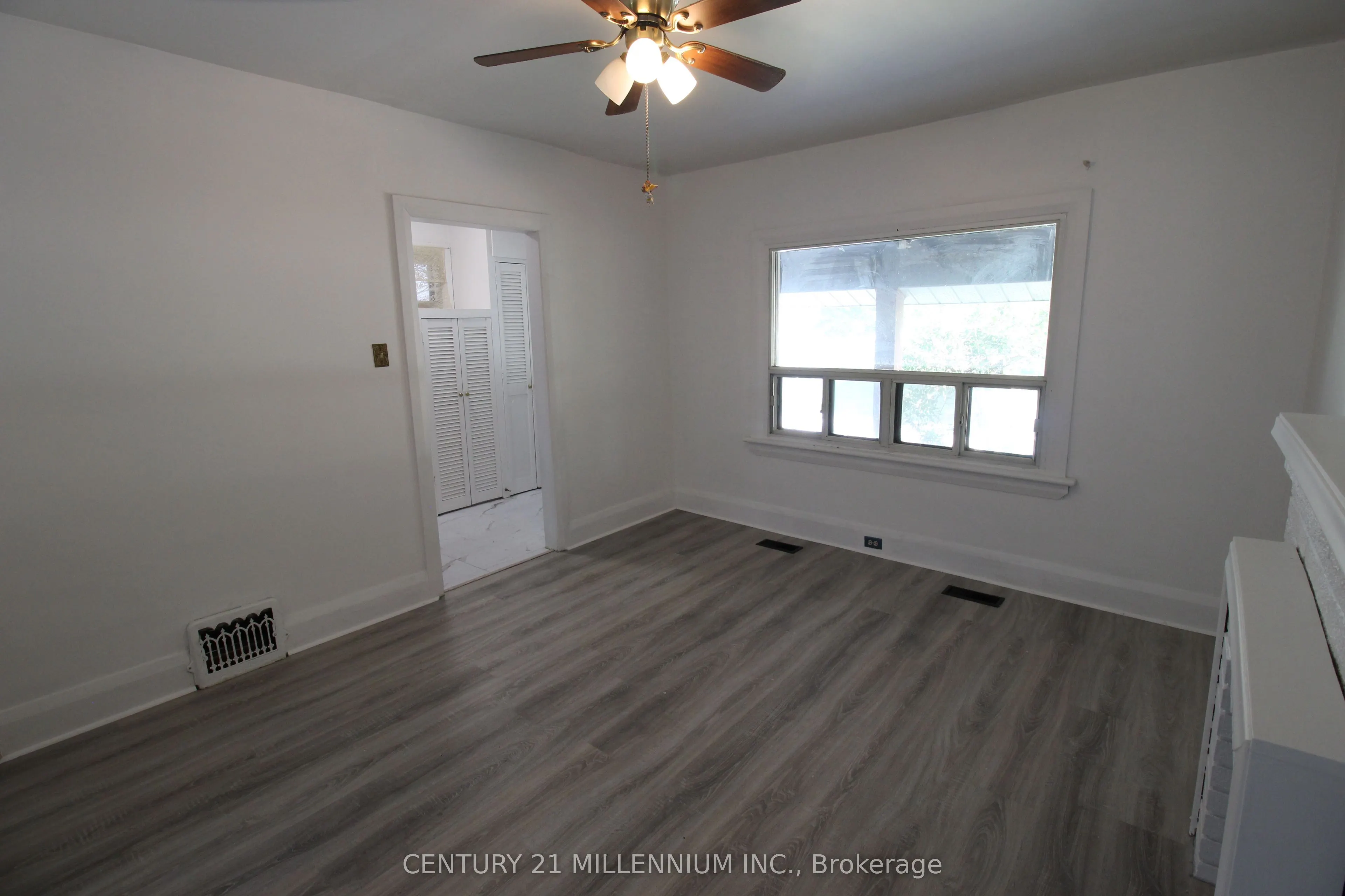 18 Glenvalley Drive
