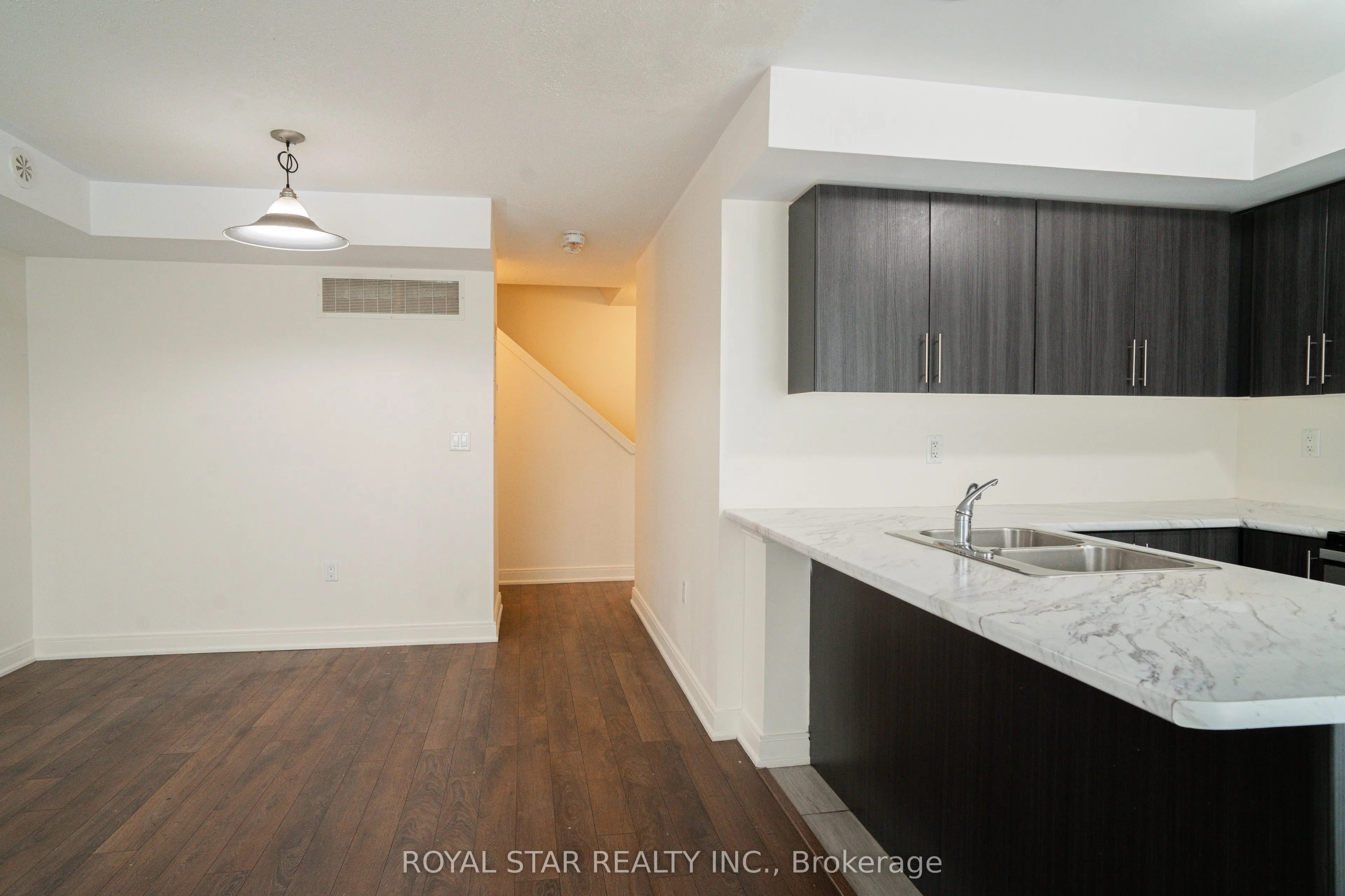 100 Dufay Road, #111