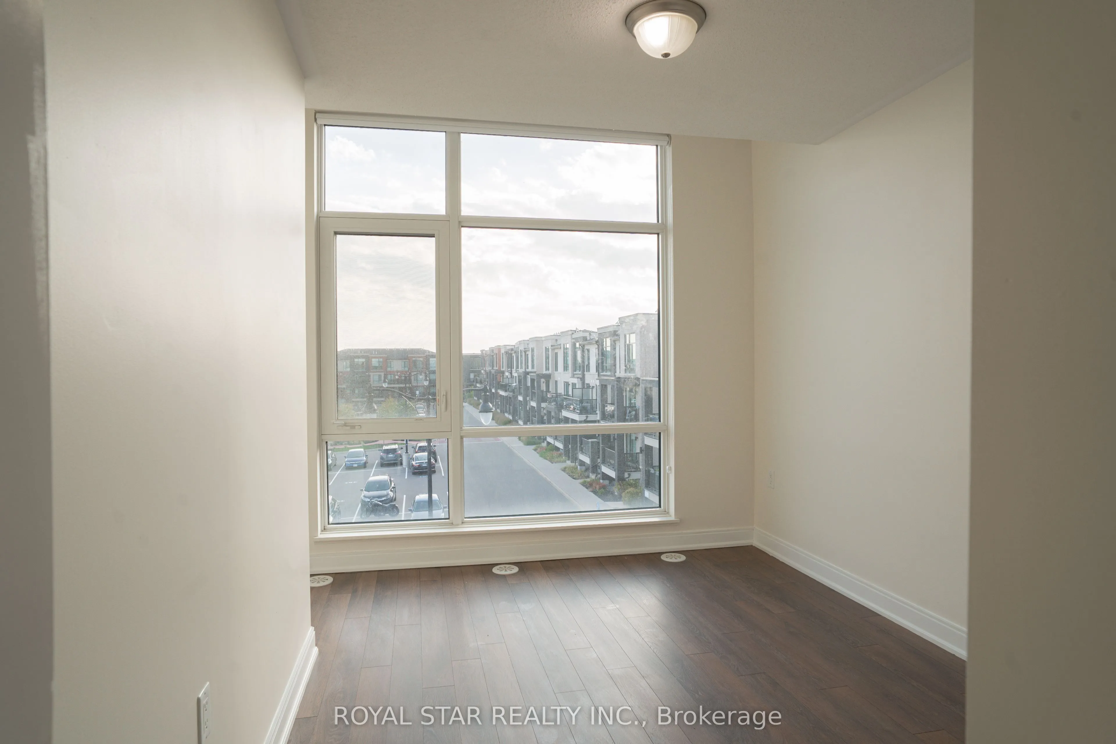 100 Dufay Road, #111