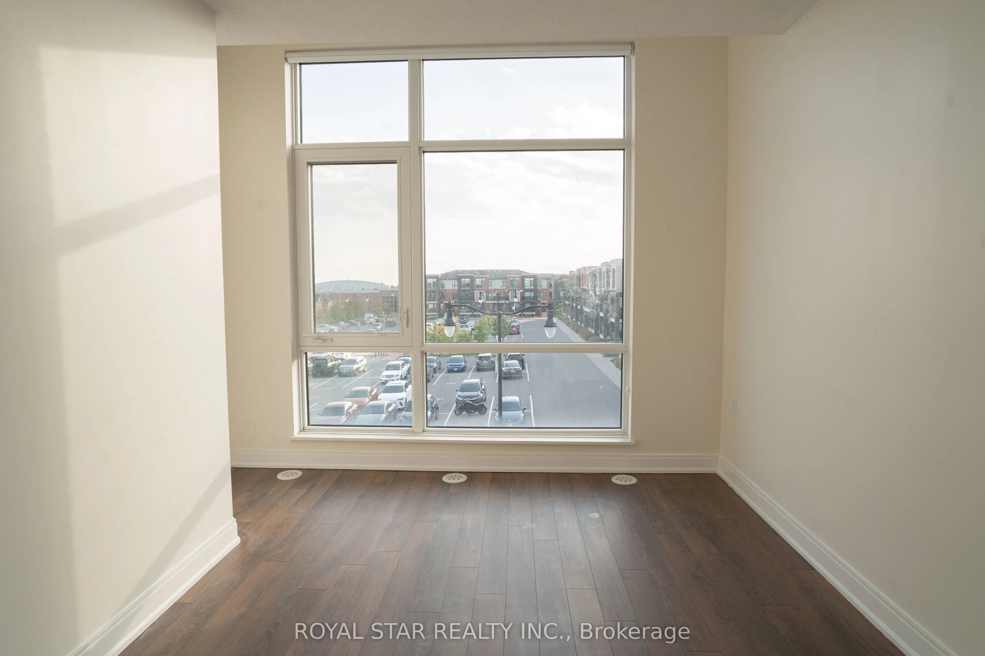 100 Dufay Road, #111