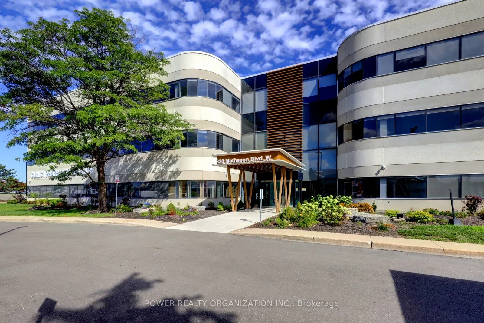 320 Matheson Boulevard W, #202