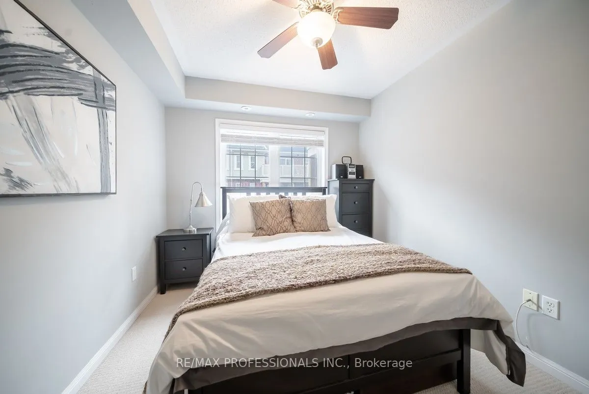619 Dundas Street W, #4