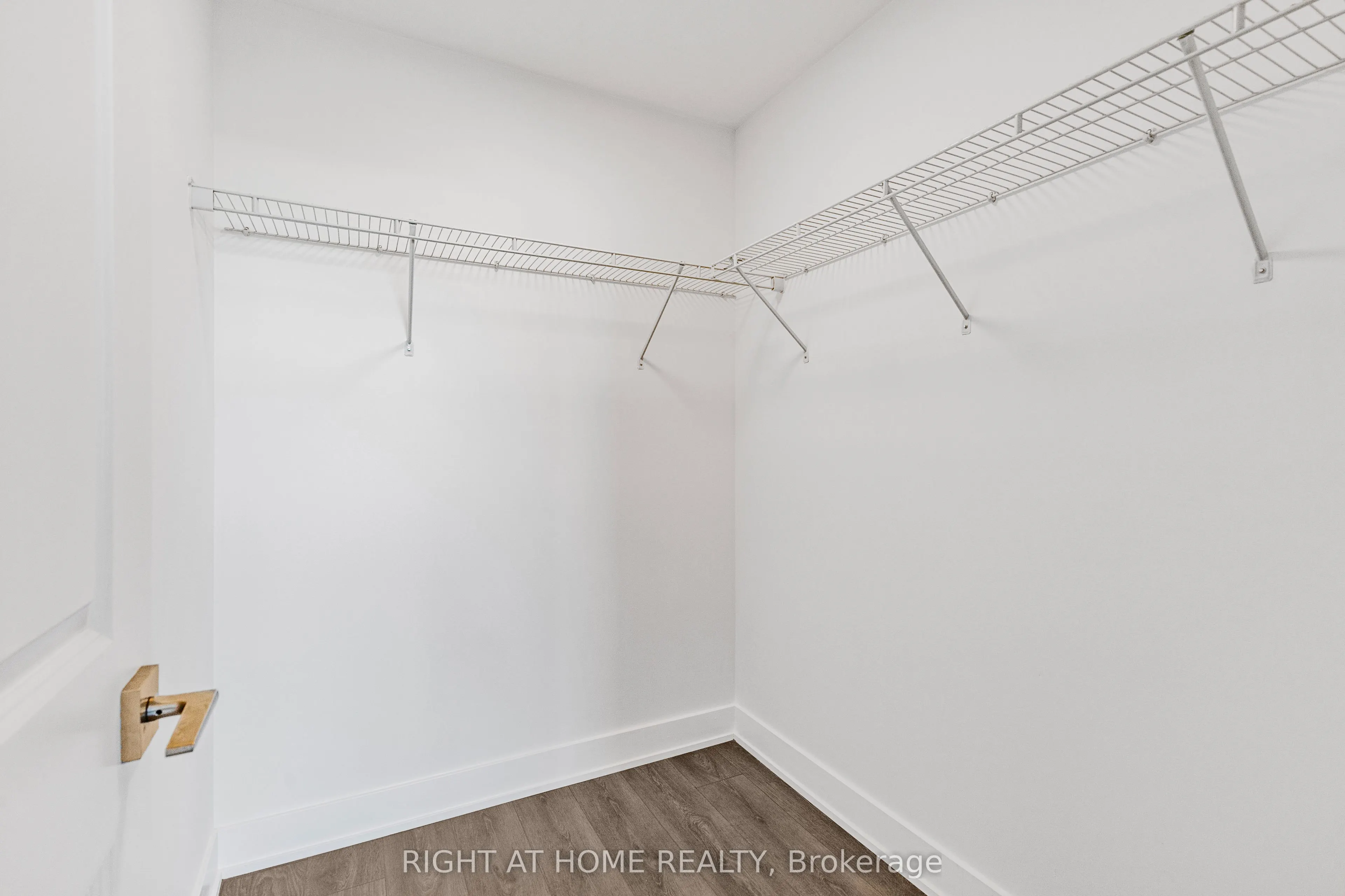 297 Oak Walk Drive, #6
