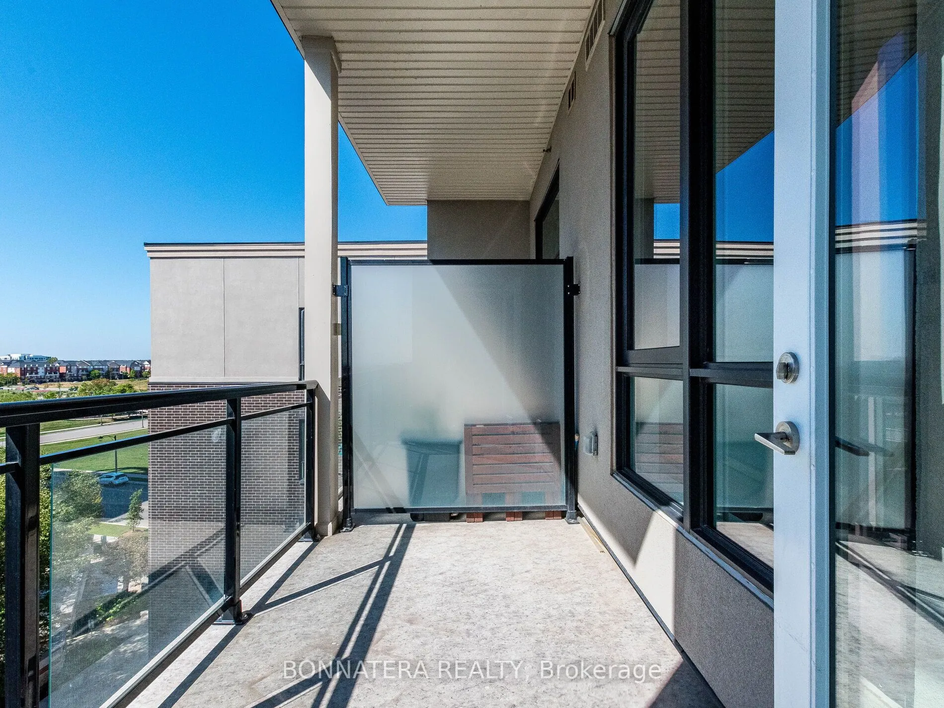 150 Oak Park Boulevard, #504