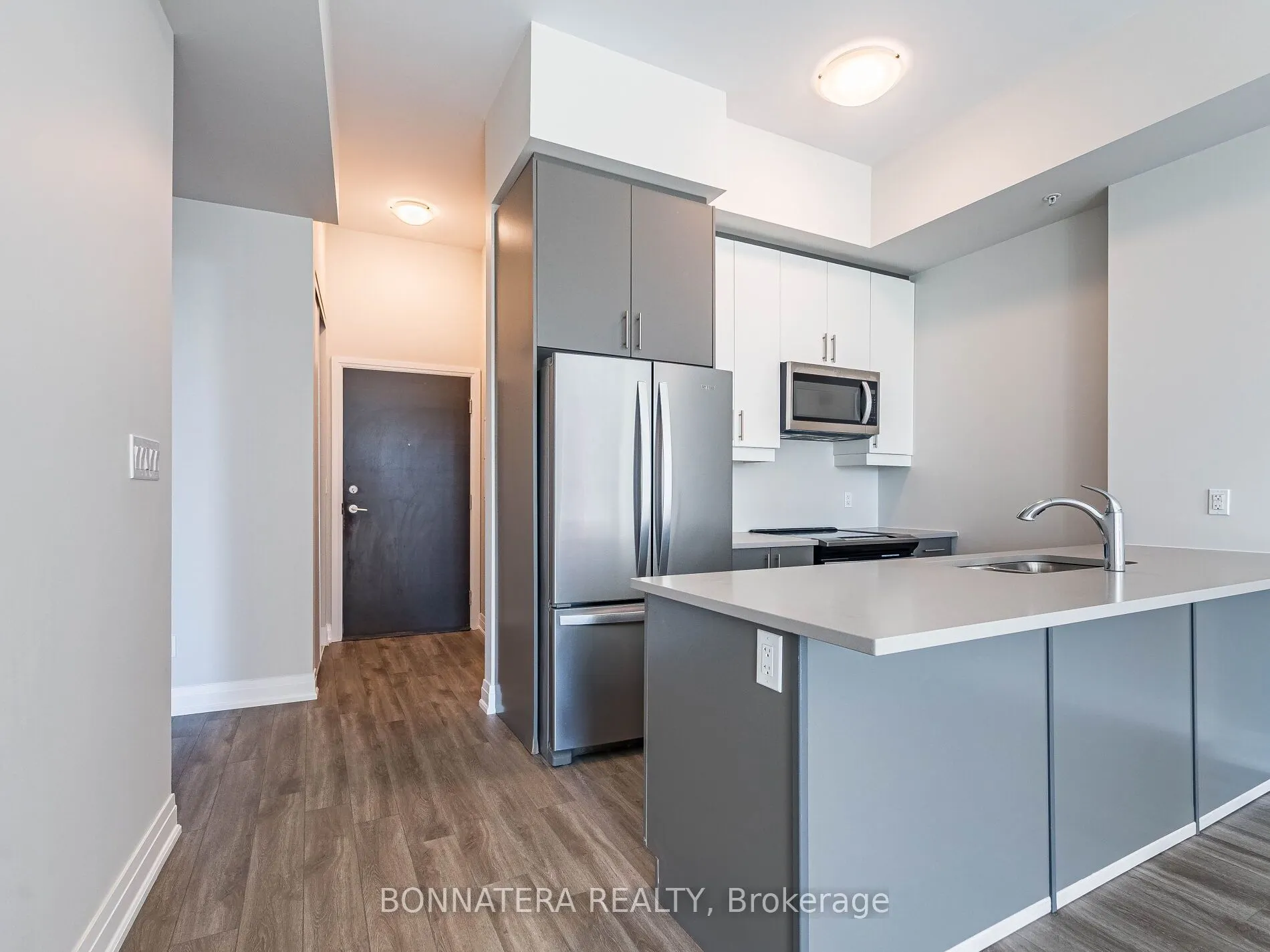 150 Oak Park Boulevard, #504