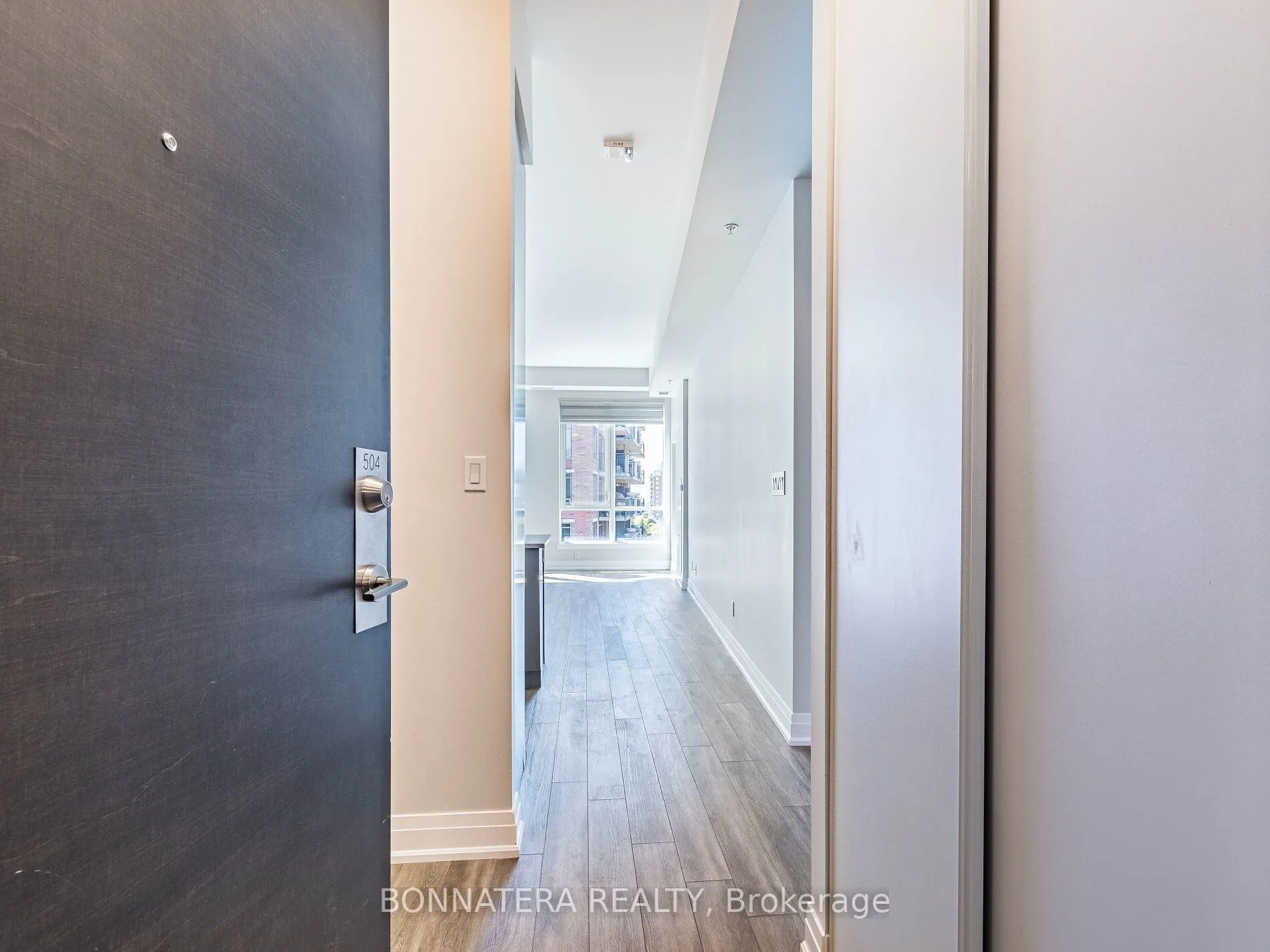 150 Oak Park Boulevard, #504