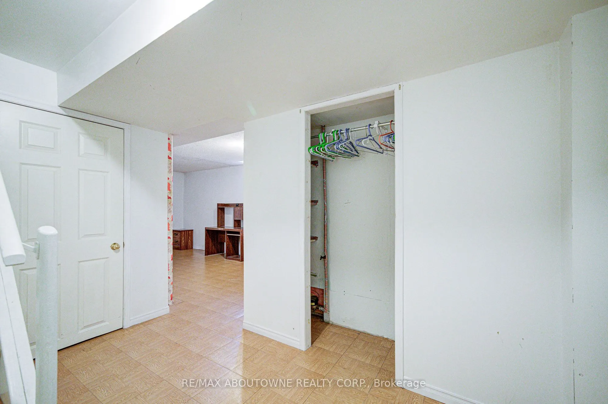 2211 Dale Ridge Drive