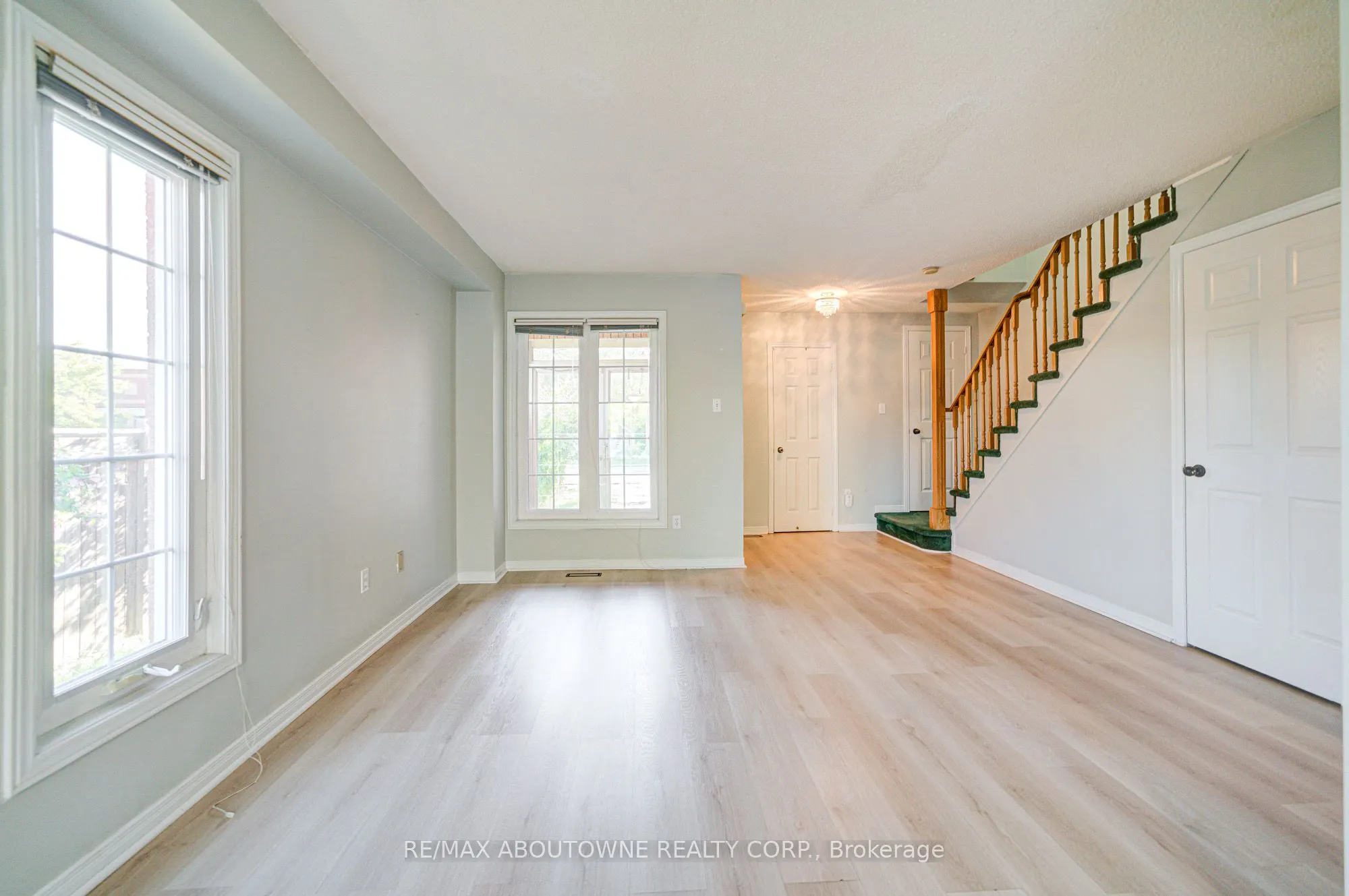 2211 Dale Ridge Drive