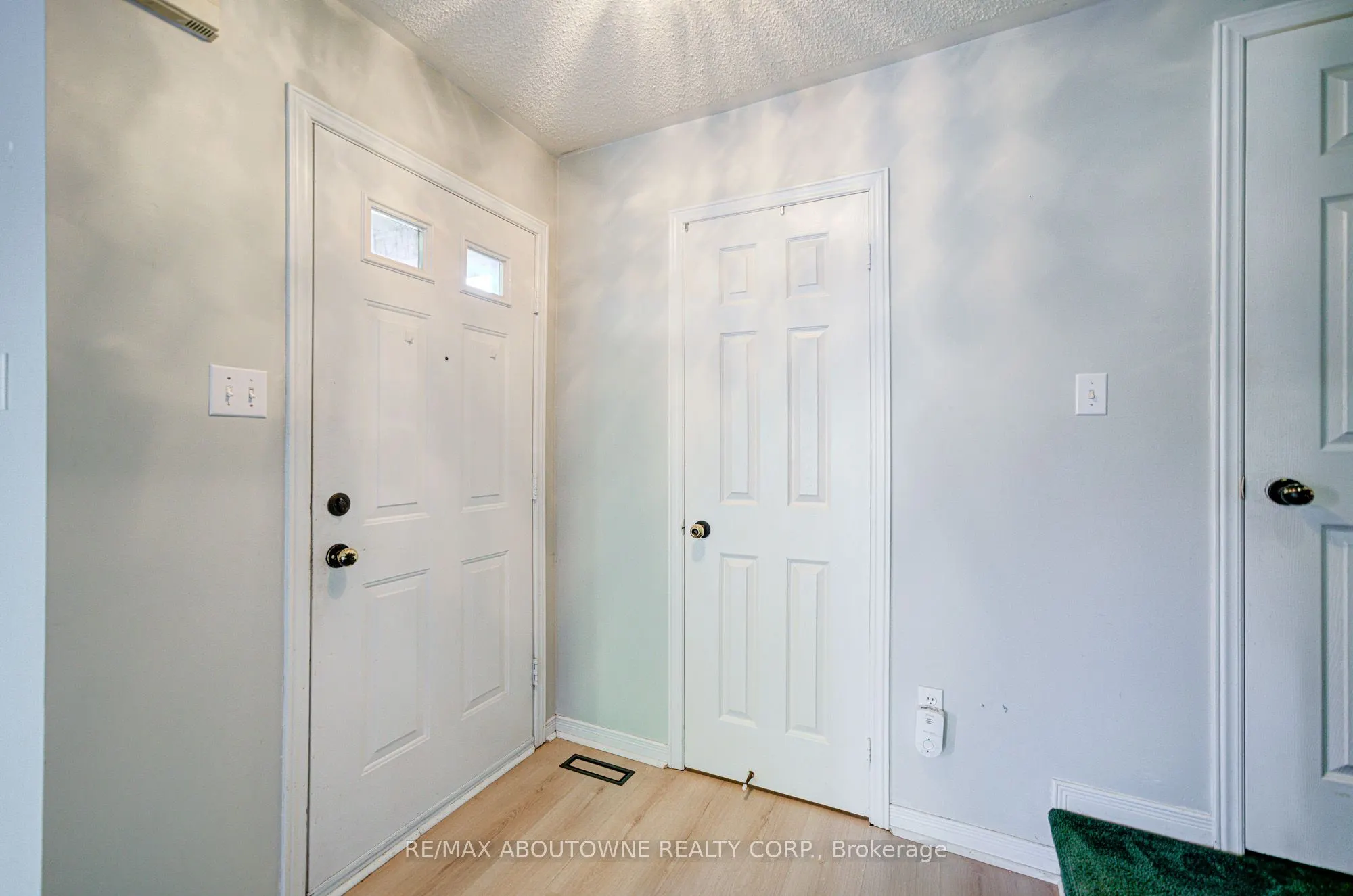 2211 Dale Ridge Drive