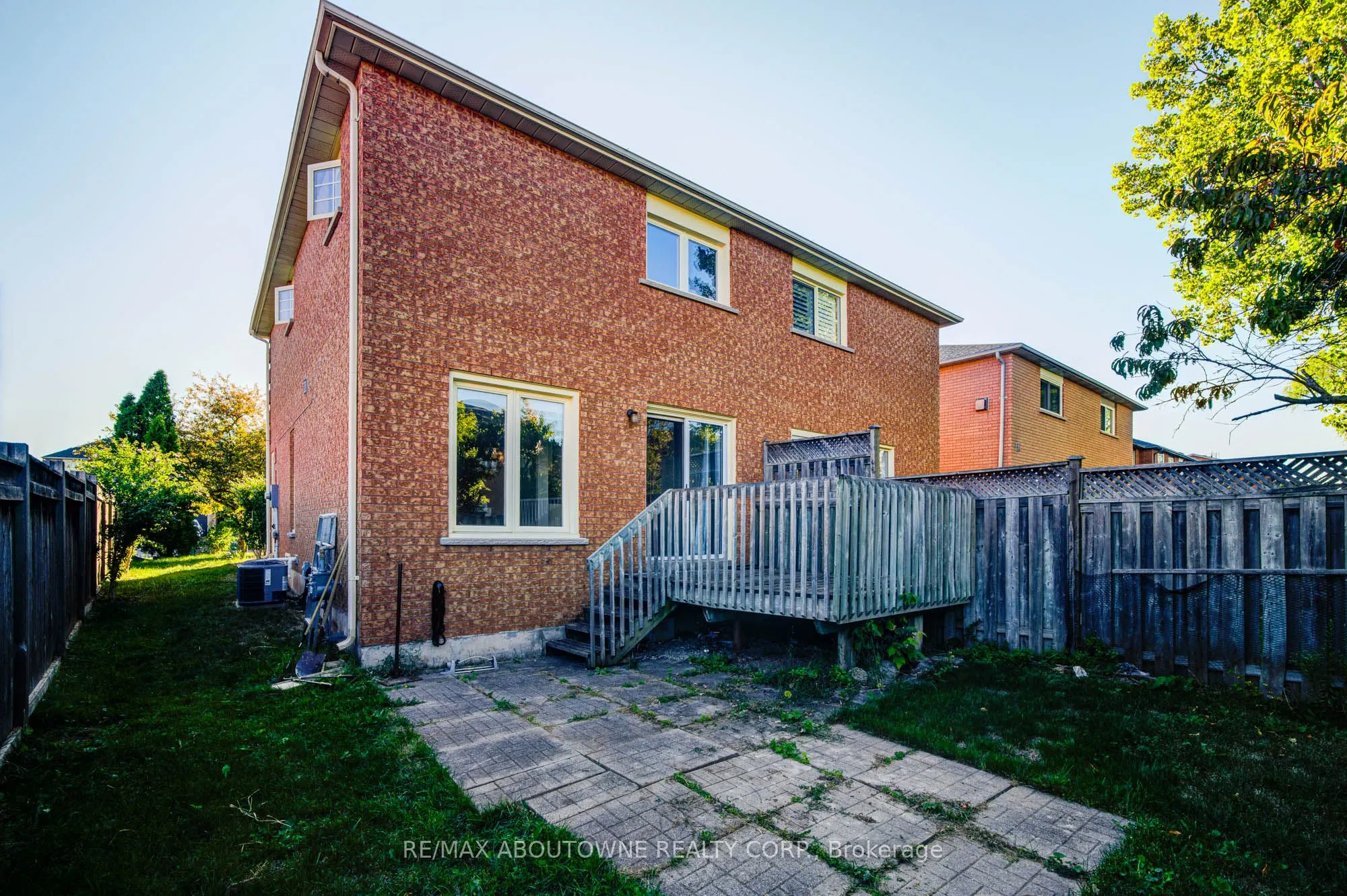 2211 Dale Ridge Drive