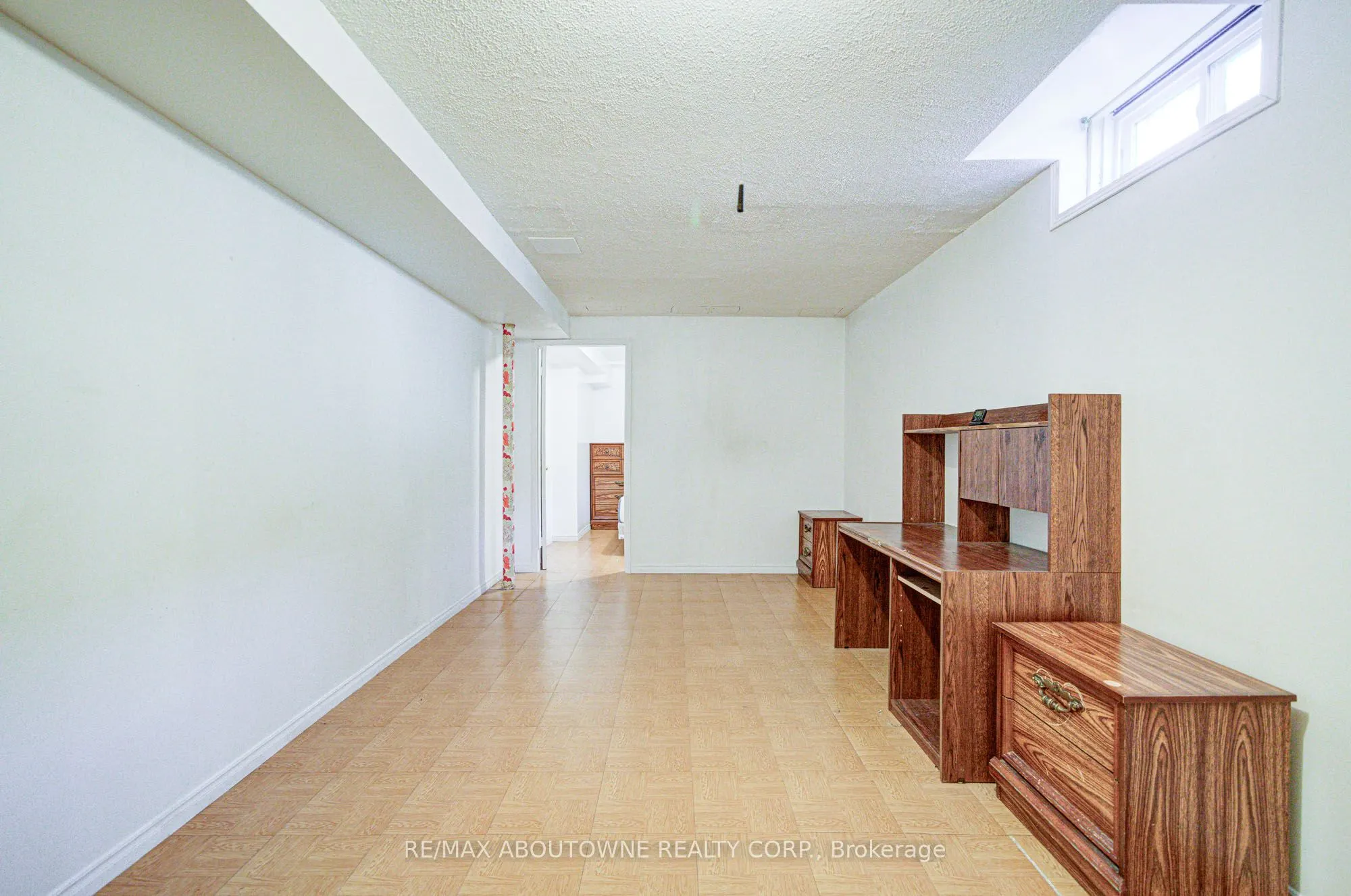 2211 Dale Ridge Drive