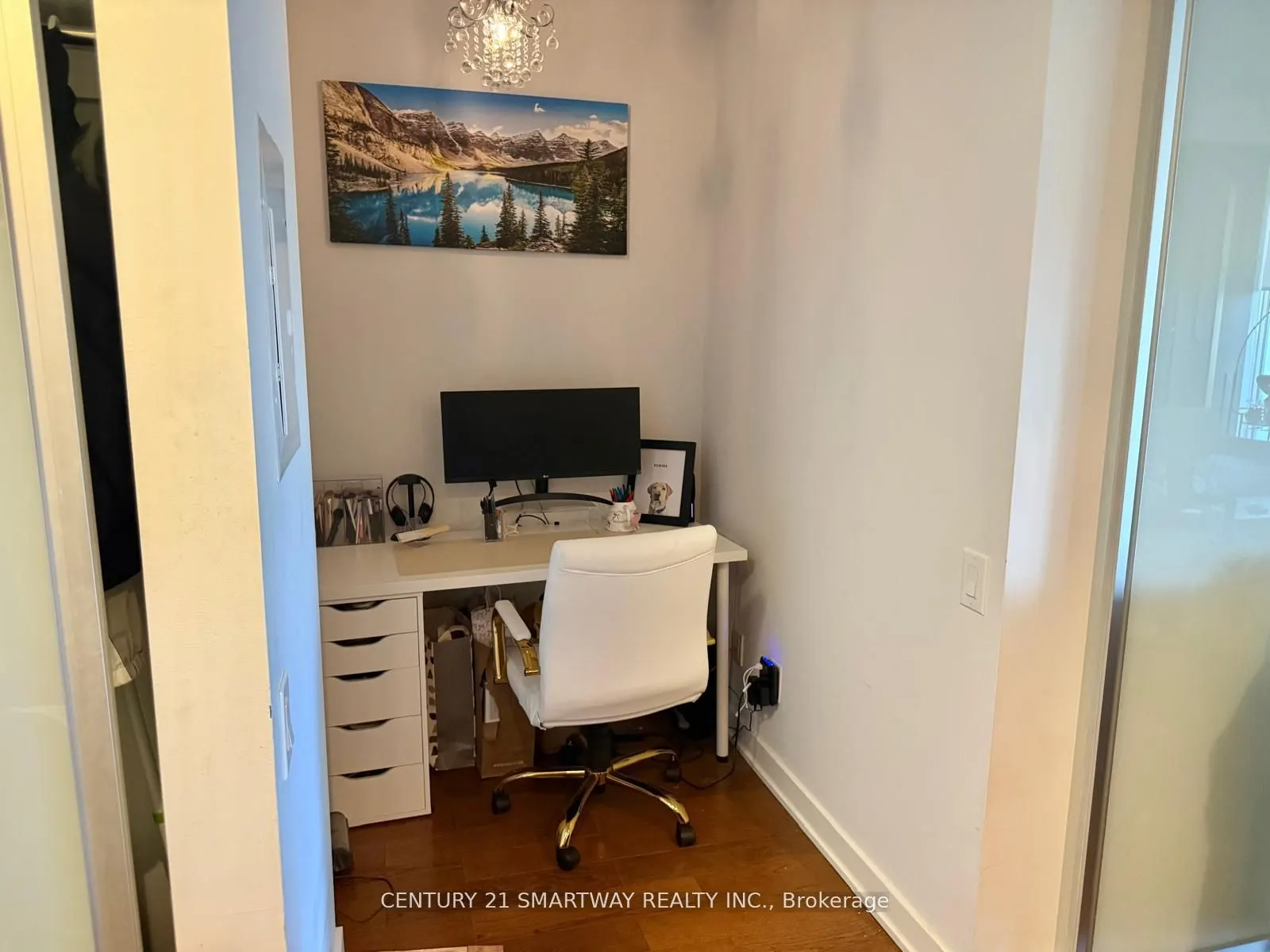 90 Park Lawn Road, #803