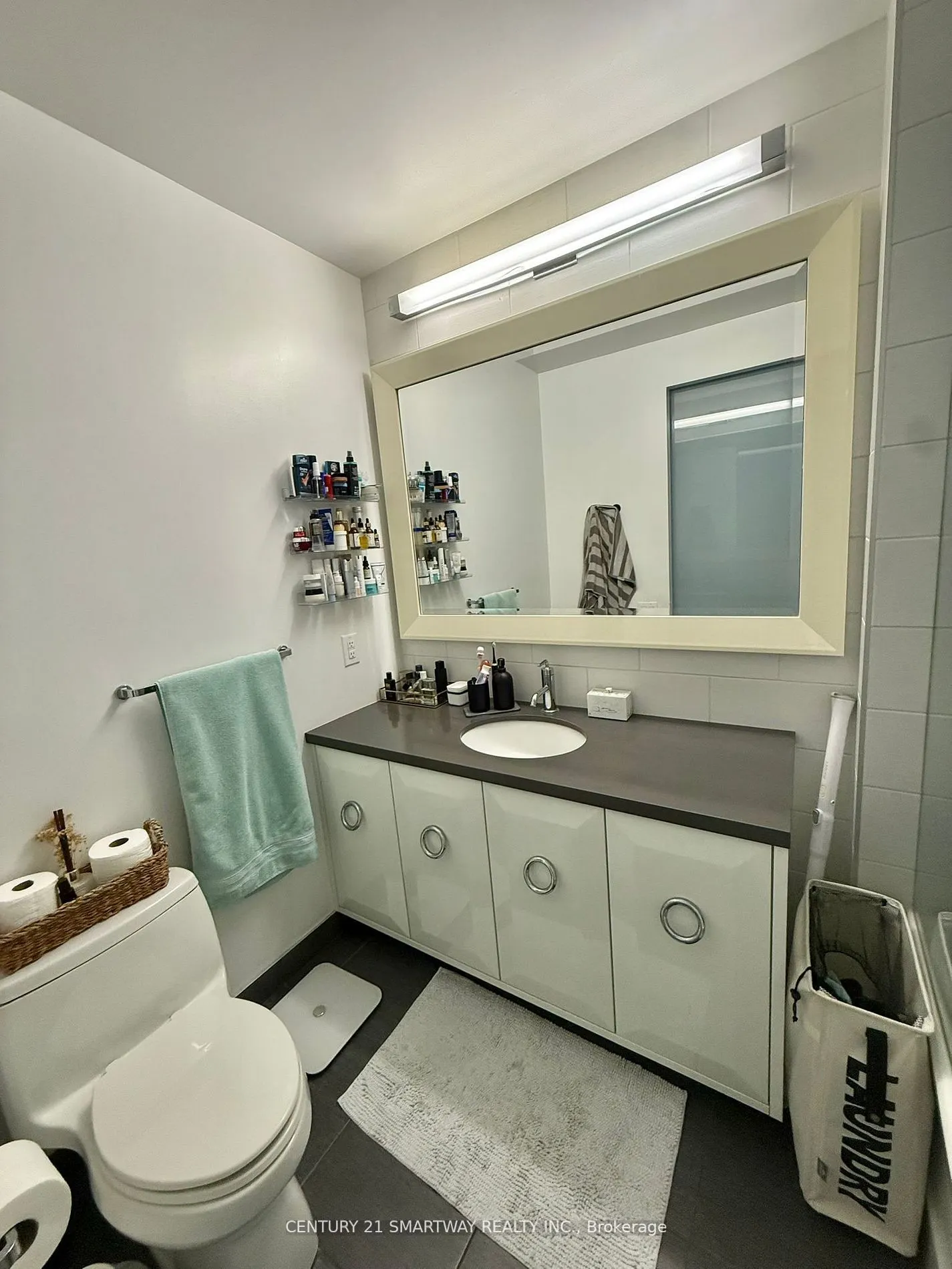 90 Park Lawn Road, #803