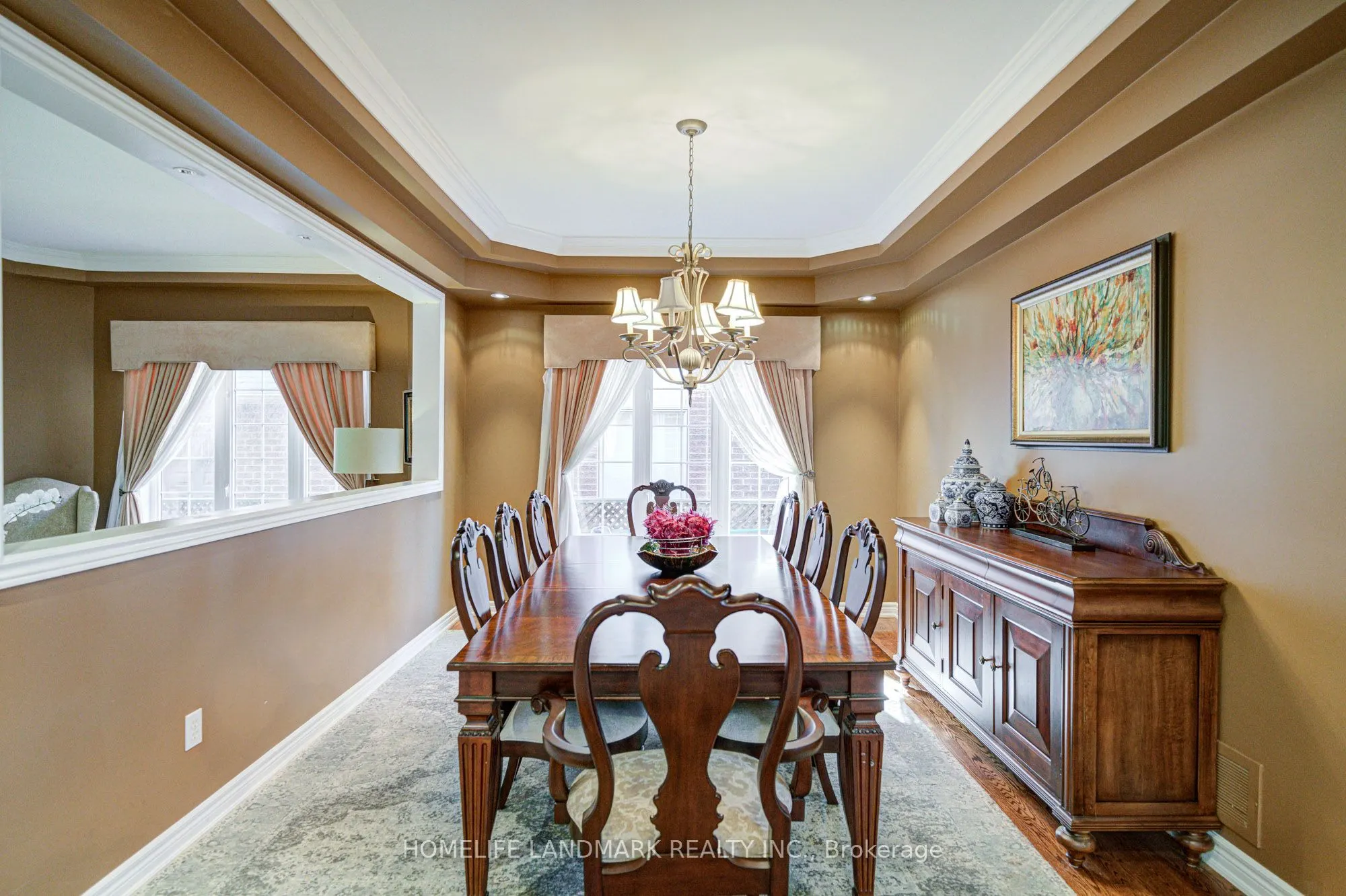 1388 Pinery Crescent
