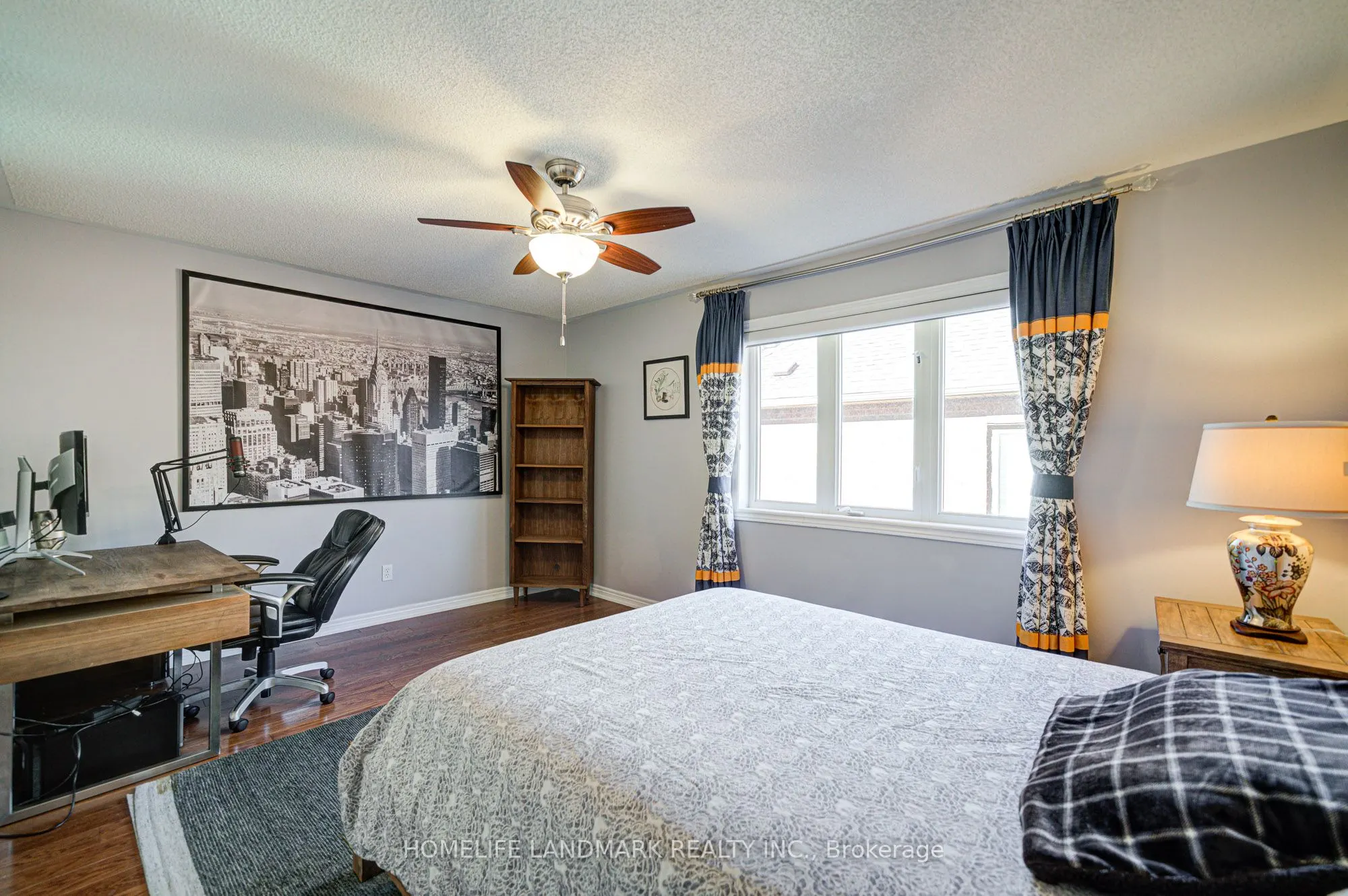 1388 Pinery Crescent