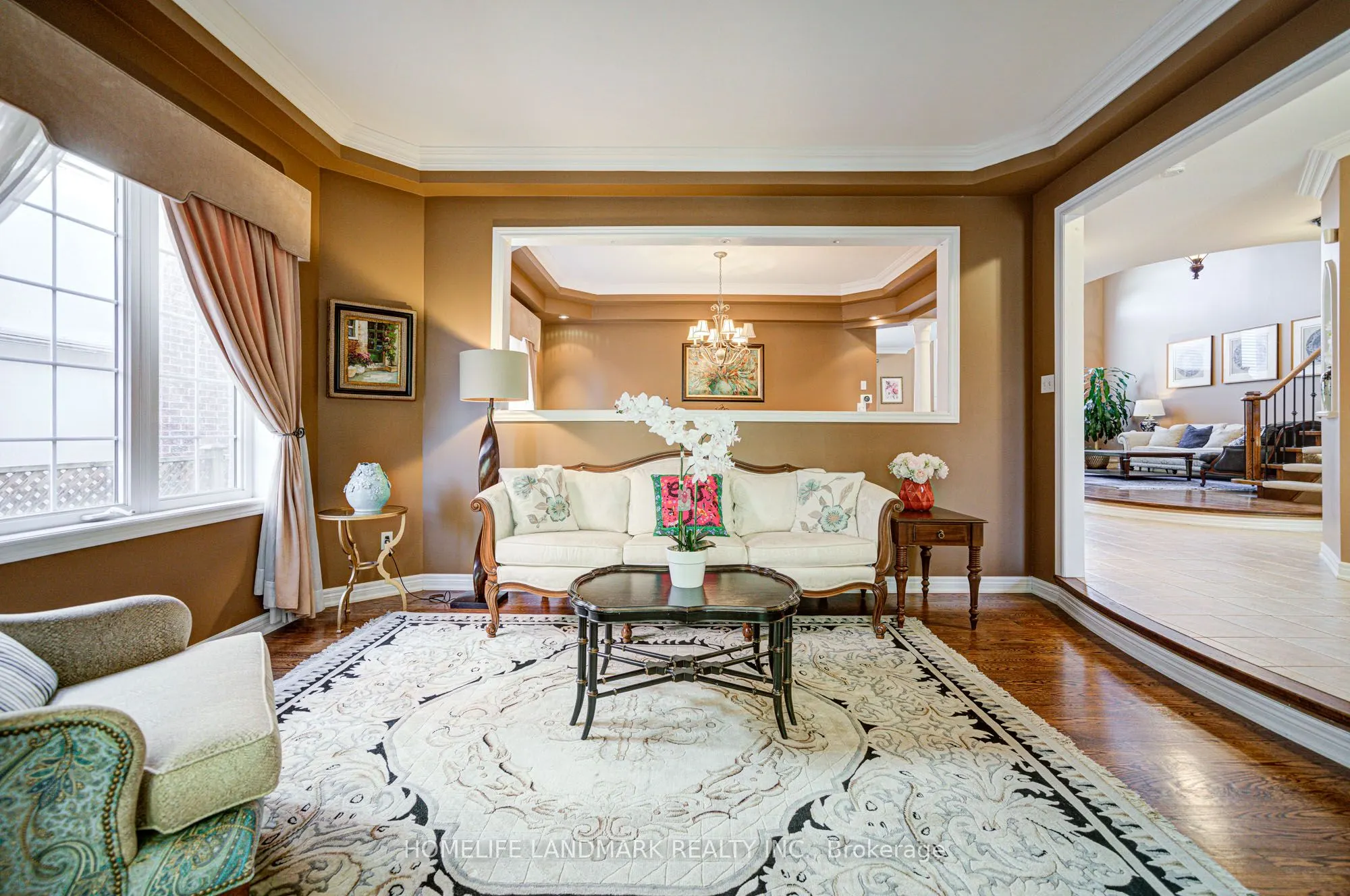1388 Pinery Crescent
