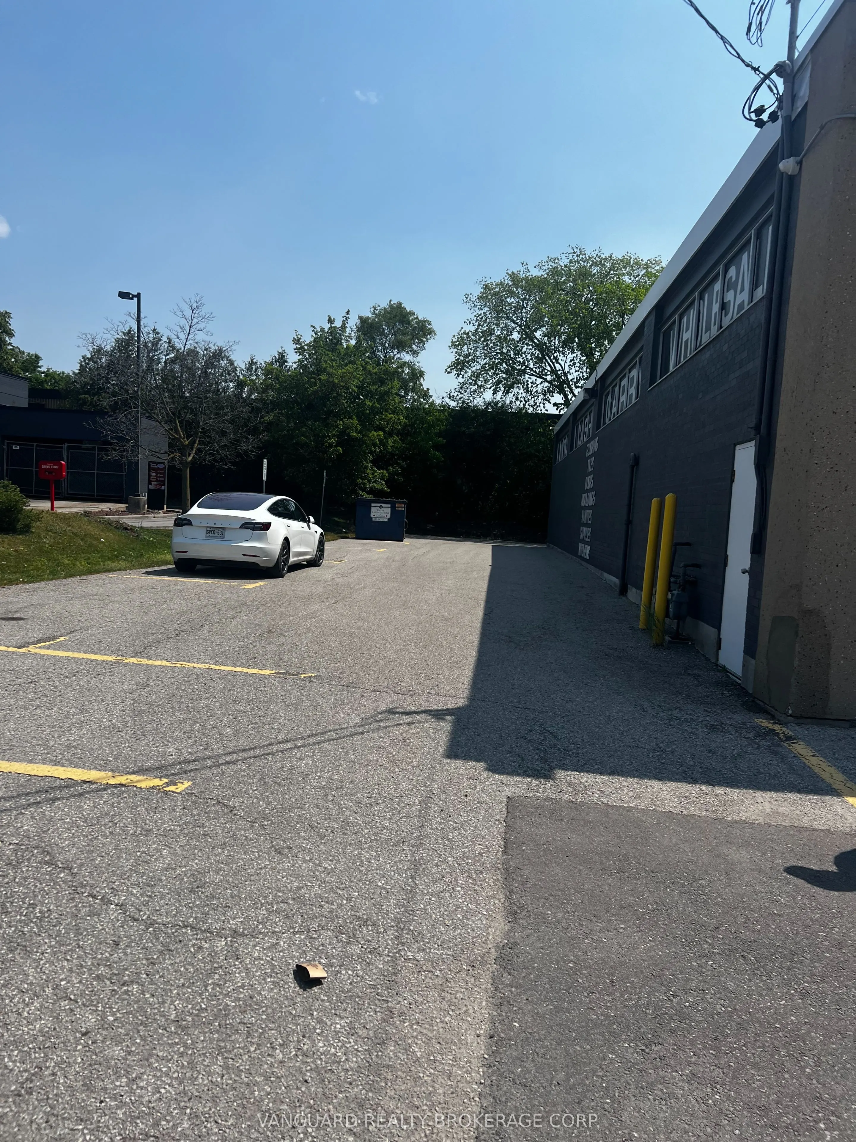 1211 Caledonia Road