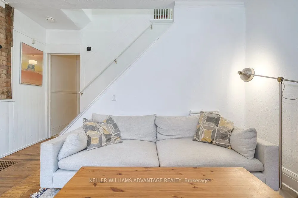 32 Bartlett Avenue