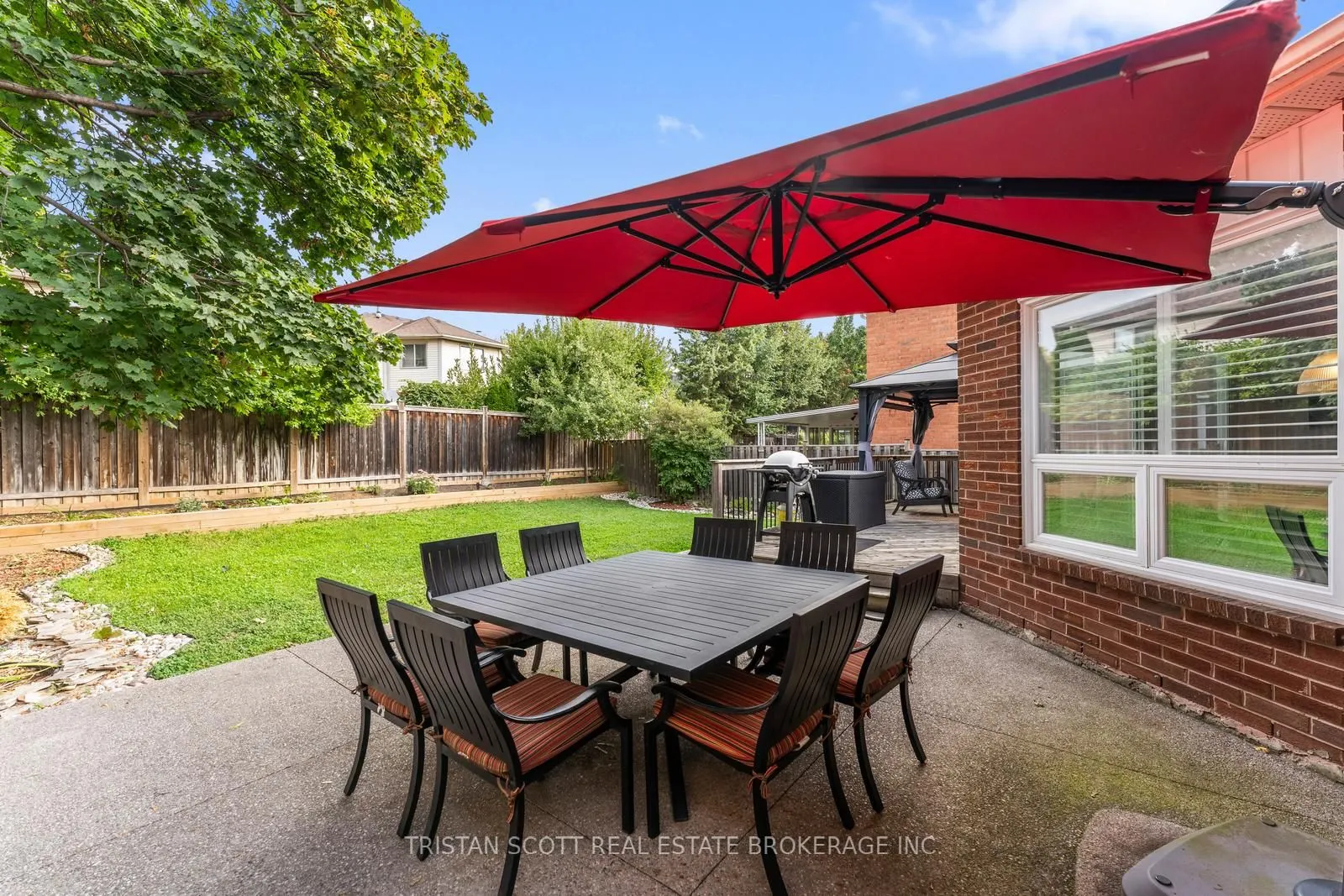 2627 Ambercroft Trail