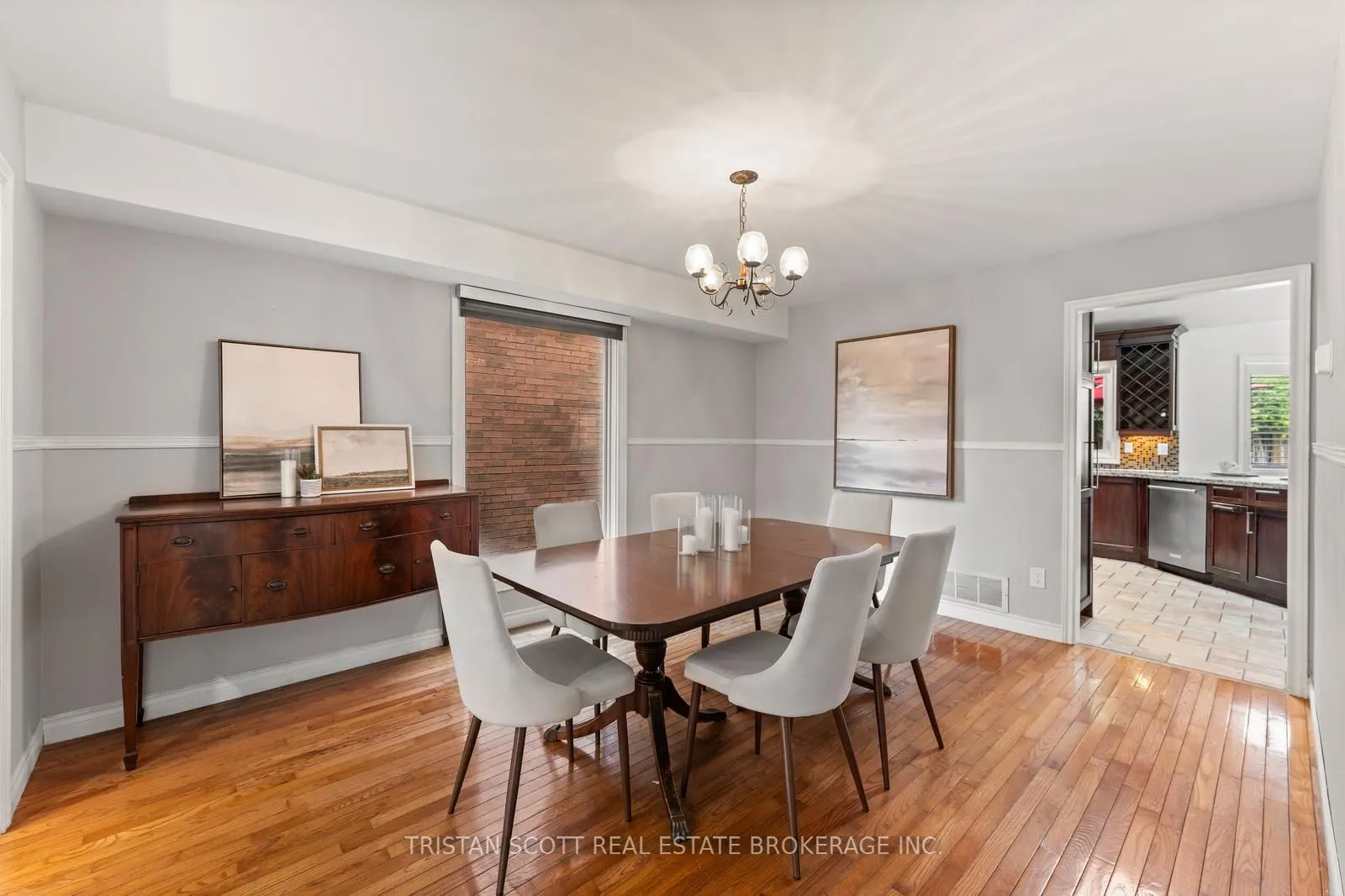 2627 Ambercroft Trail