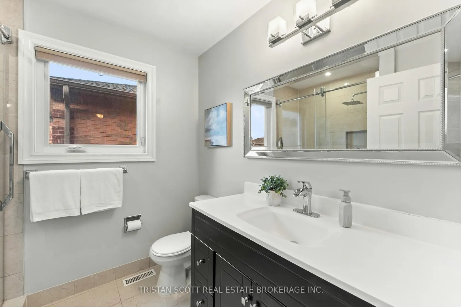 2627 Ambercroft Trail