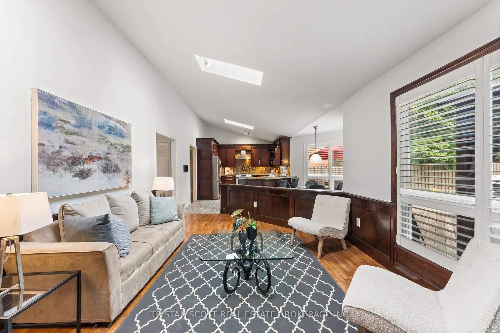 2627 Ambercroft Trail