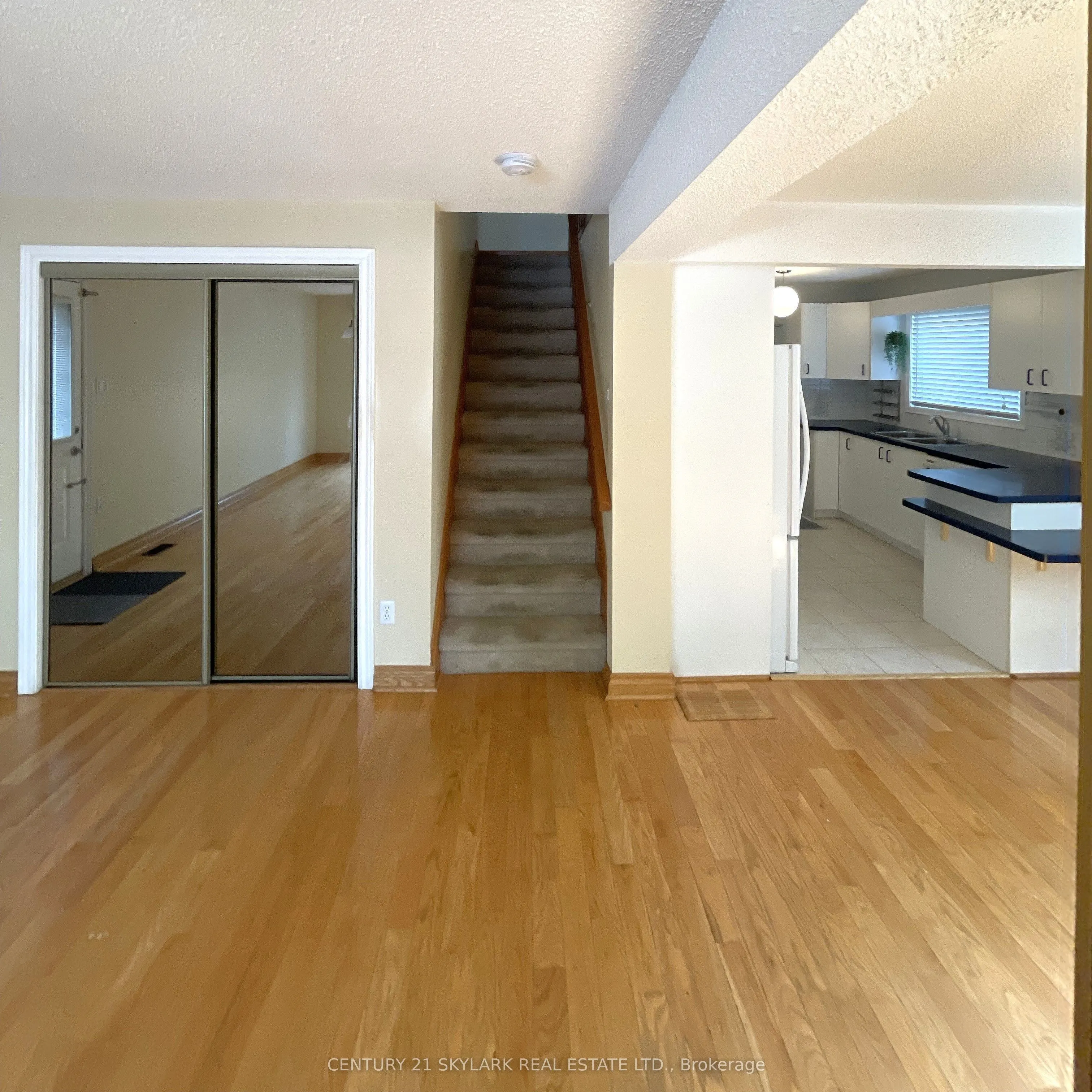 45 Taysham Crescent, #(Back)