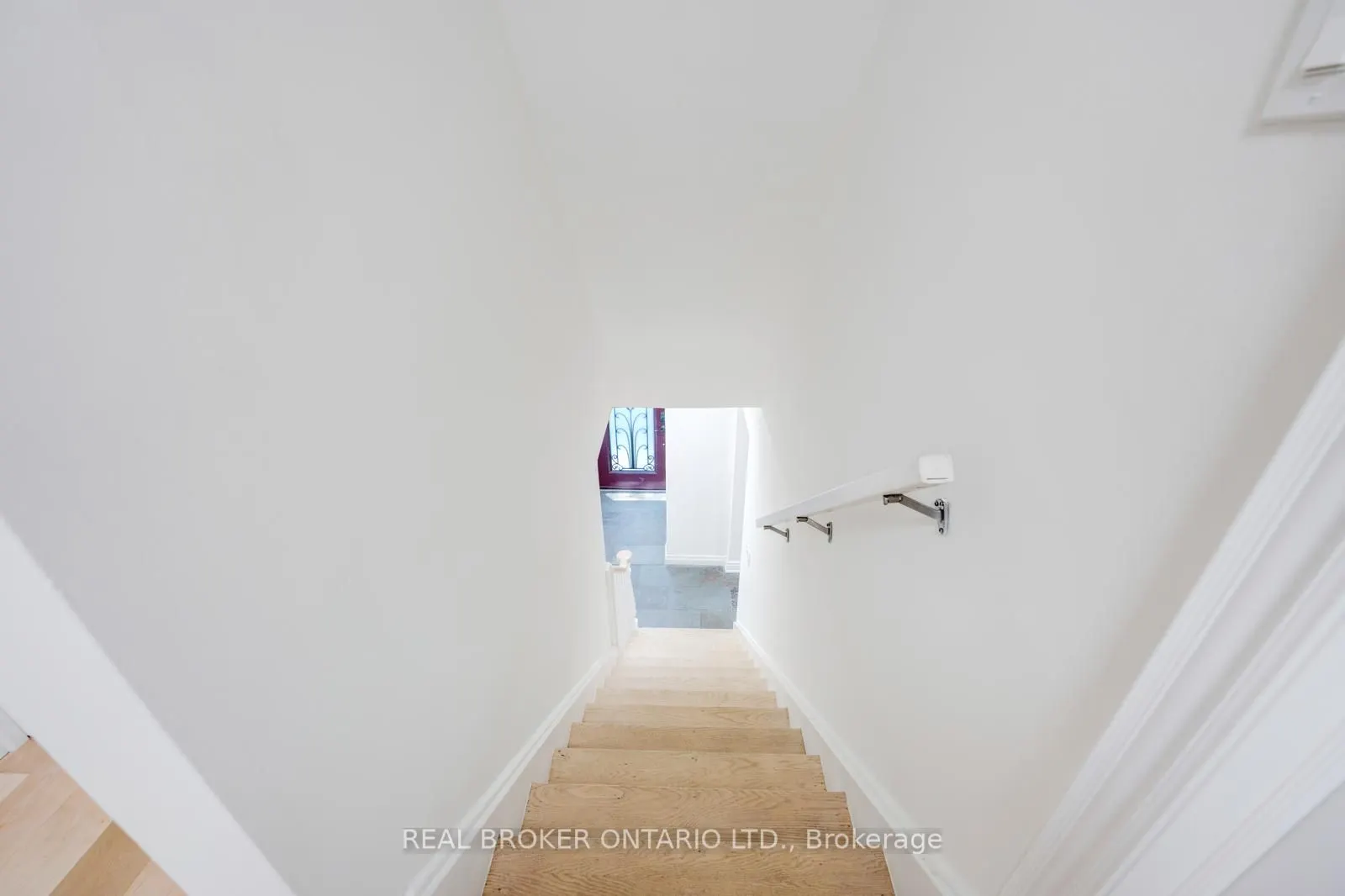 256 The Kingsway Road, #MAIN