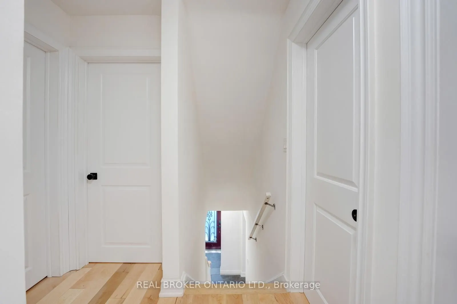 256 The Kingsway Road, #MAIN