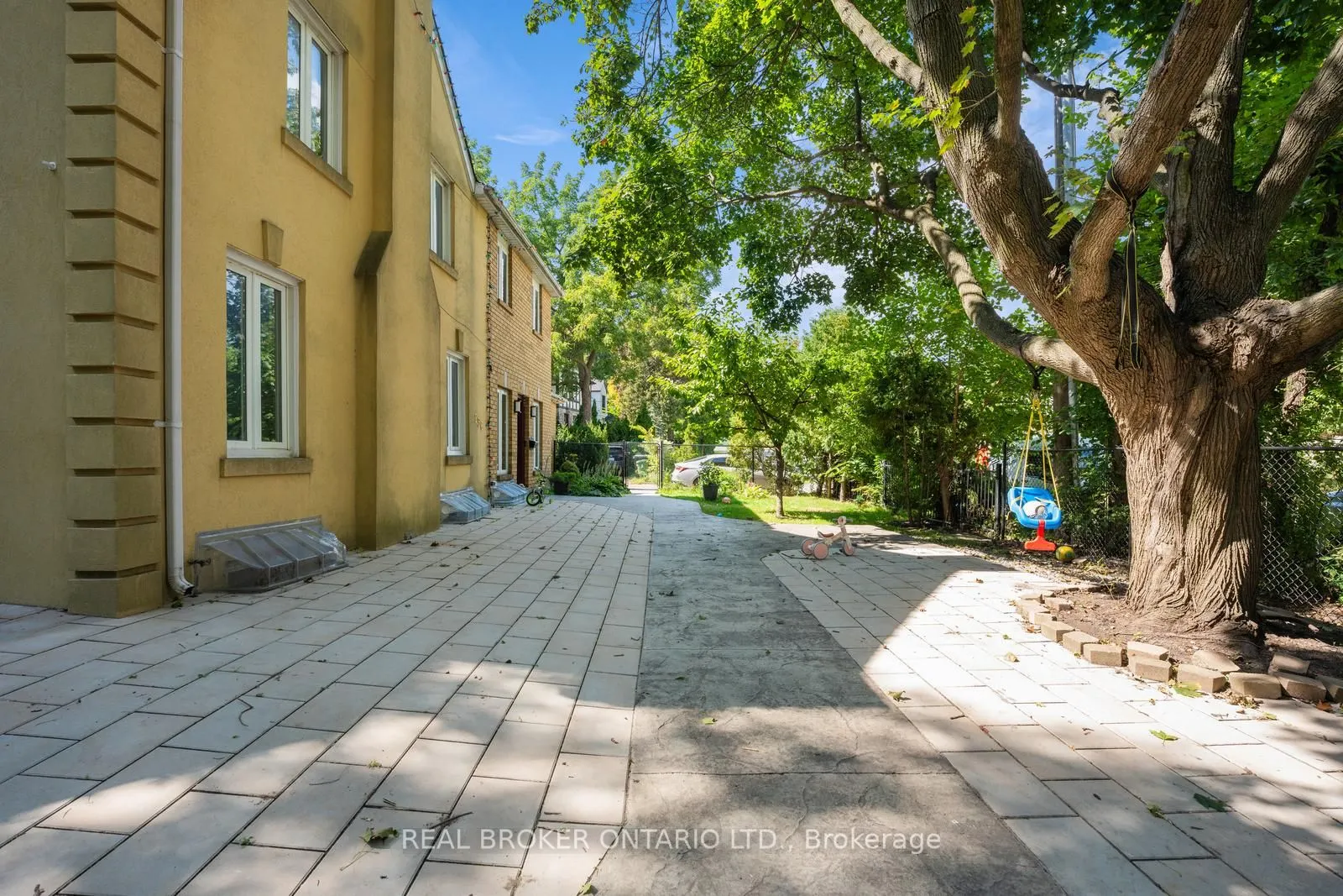 256 The Kingsway Road, #MAIN