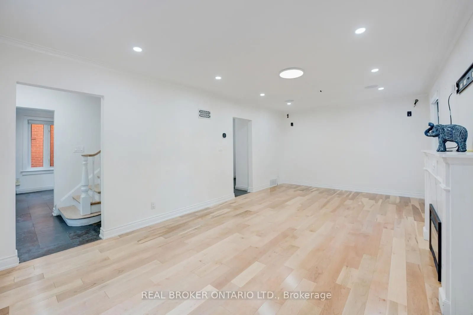 256 The Kingsway Road, #MAIN